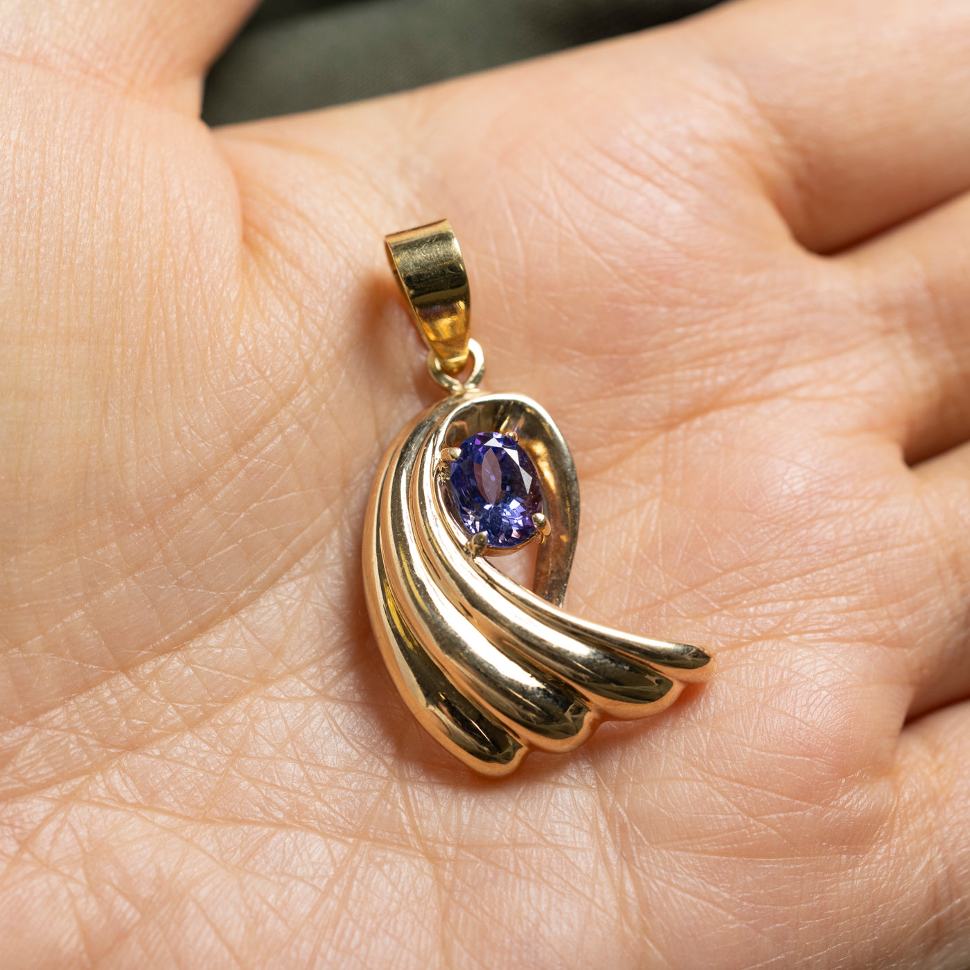 Tanzanite Wave Design Pendant | 1.31ct