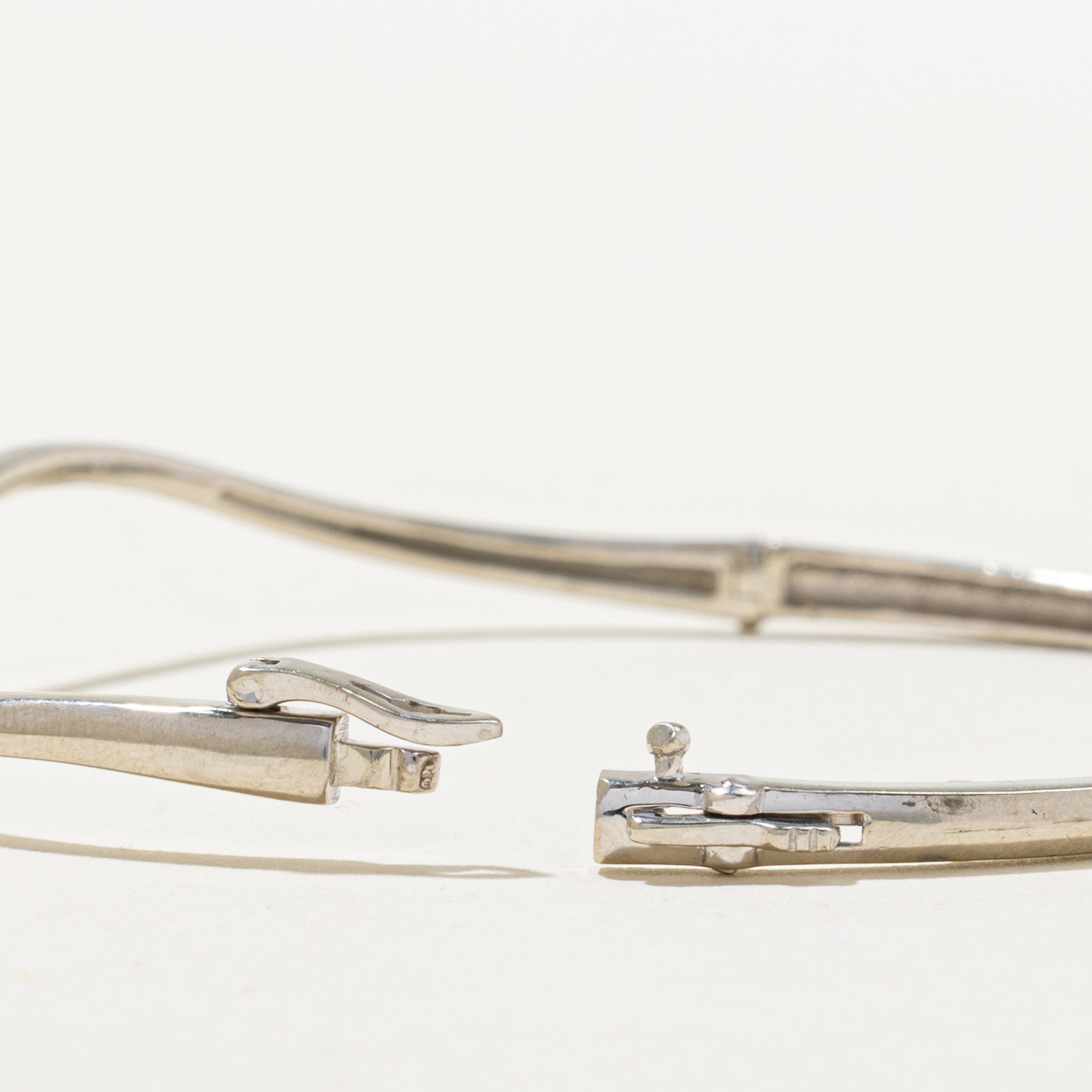 Solitaire Diamond Cuff Bracelet | 0.18ct | 8"