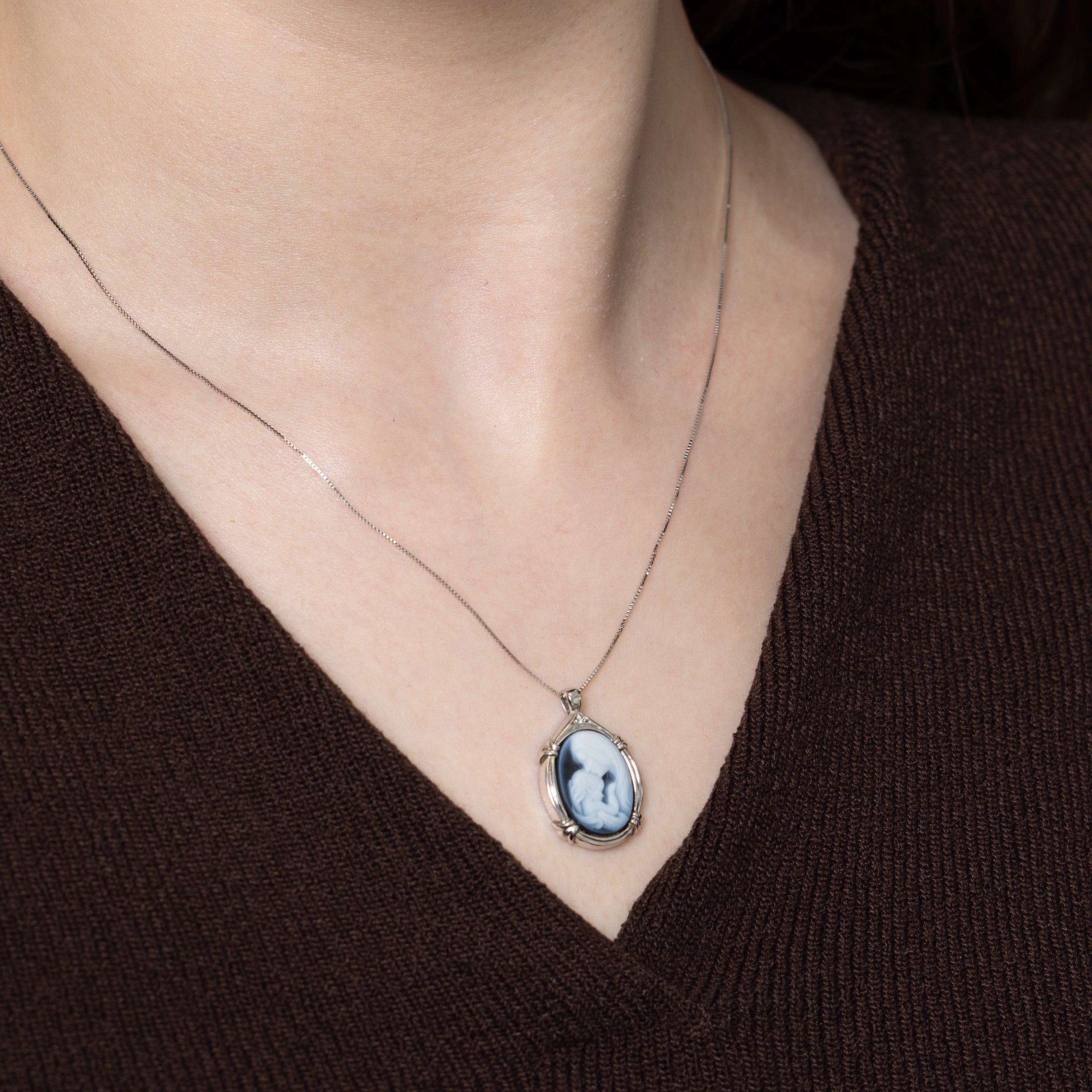 Agate Cameo Pendant Necklace | 3.50ct | 18"