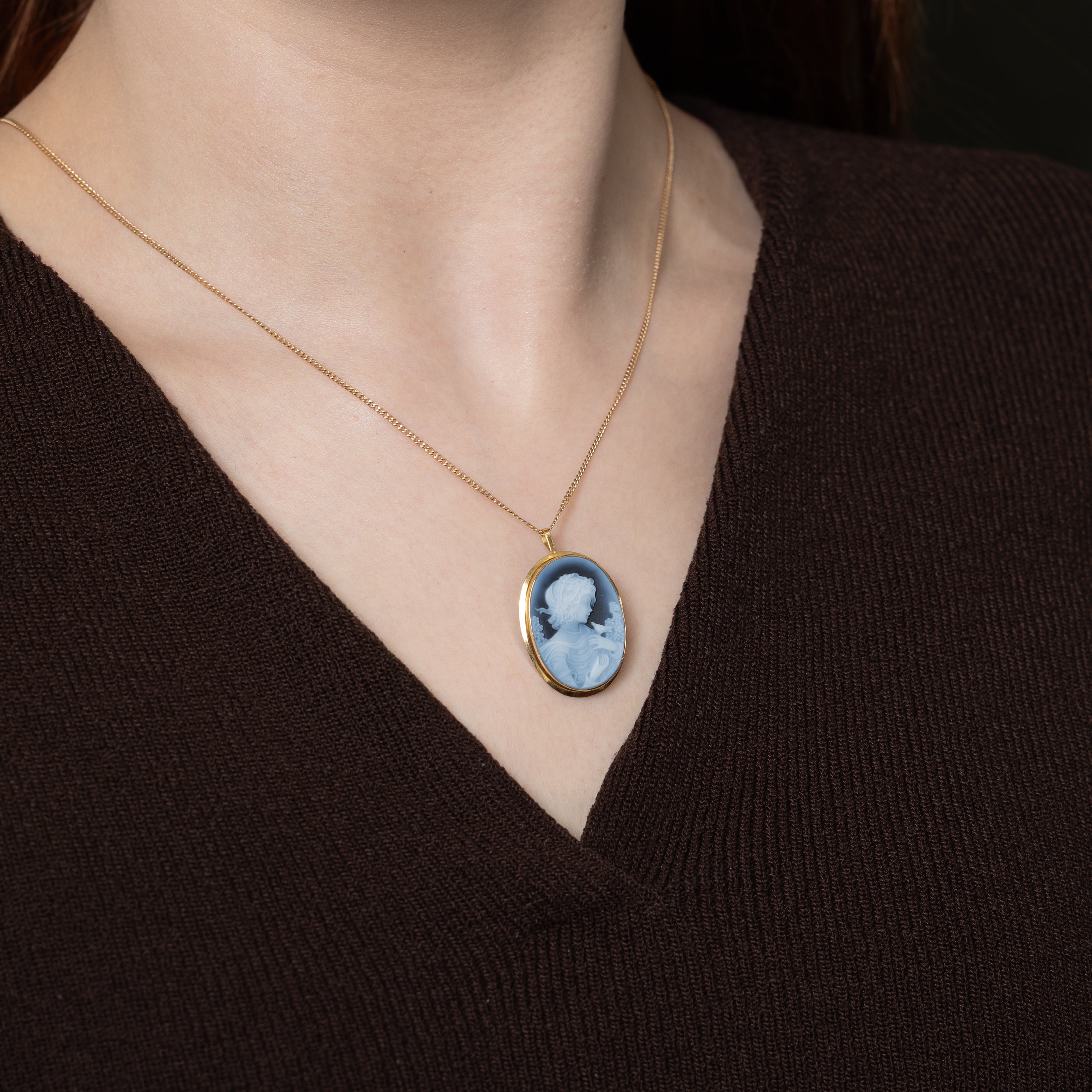 Carved Agate Convertible Brooch & Pendant | 8.00ct
