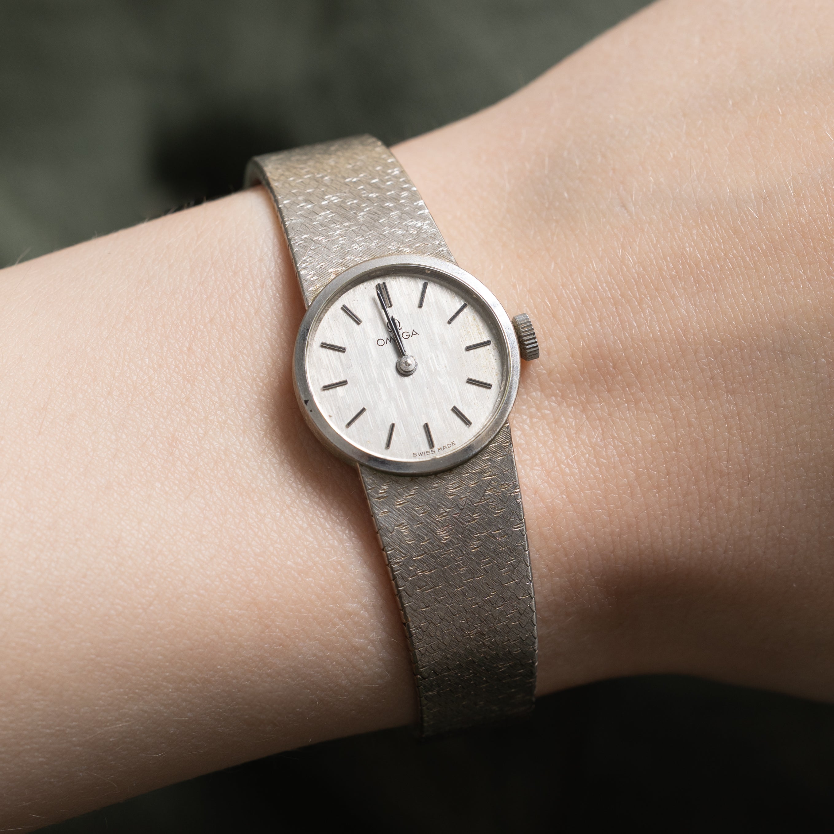 'Omega' 9k White Gold Watch | 7"