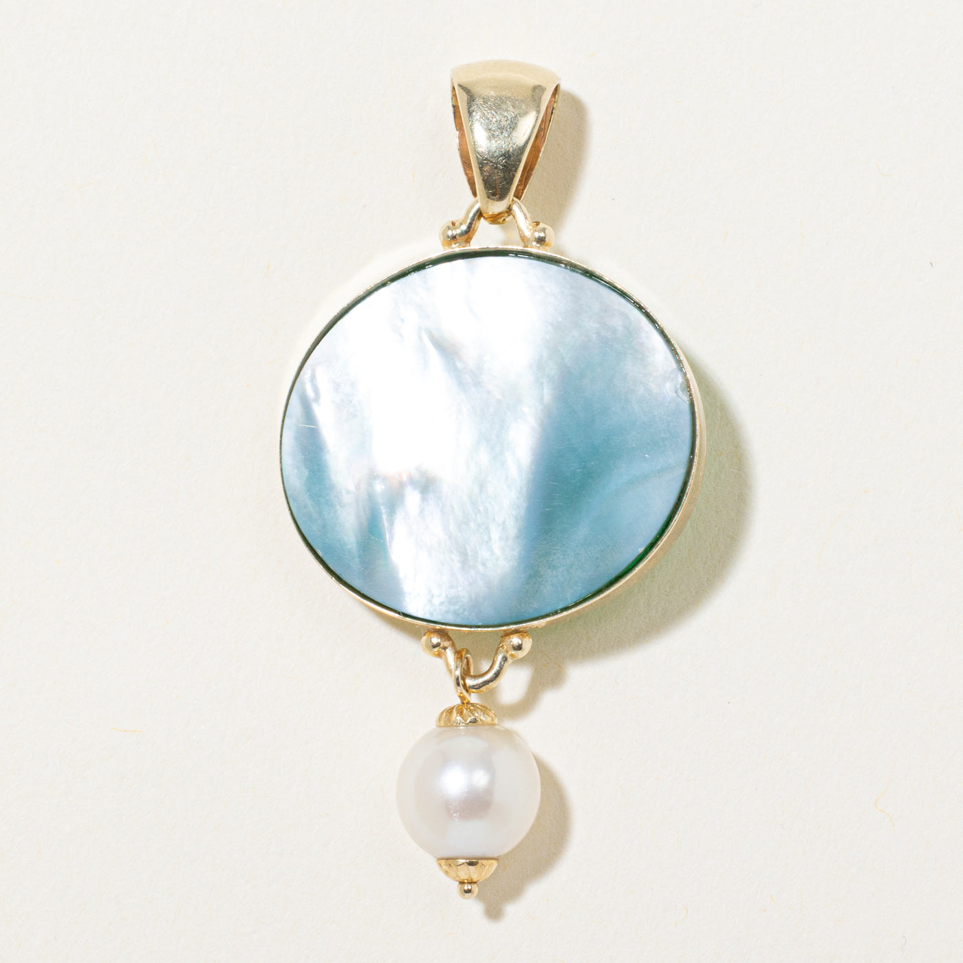 Italian 'Tagliamonte' Venetian Green Glass Cameo & Pearl Pendant | 12.00ct
