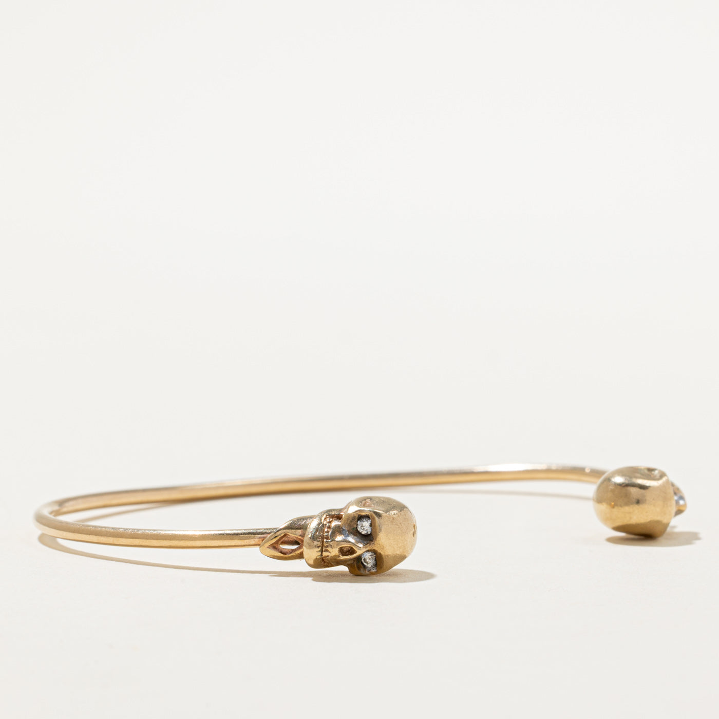Manchette tête de mort en diamant Londres | 0,08 ct