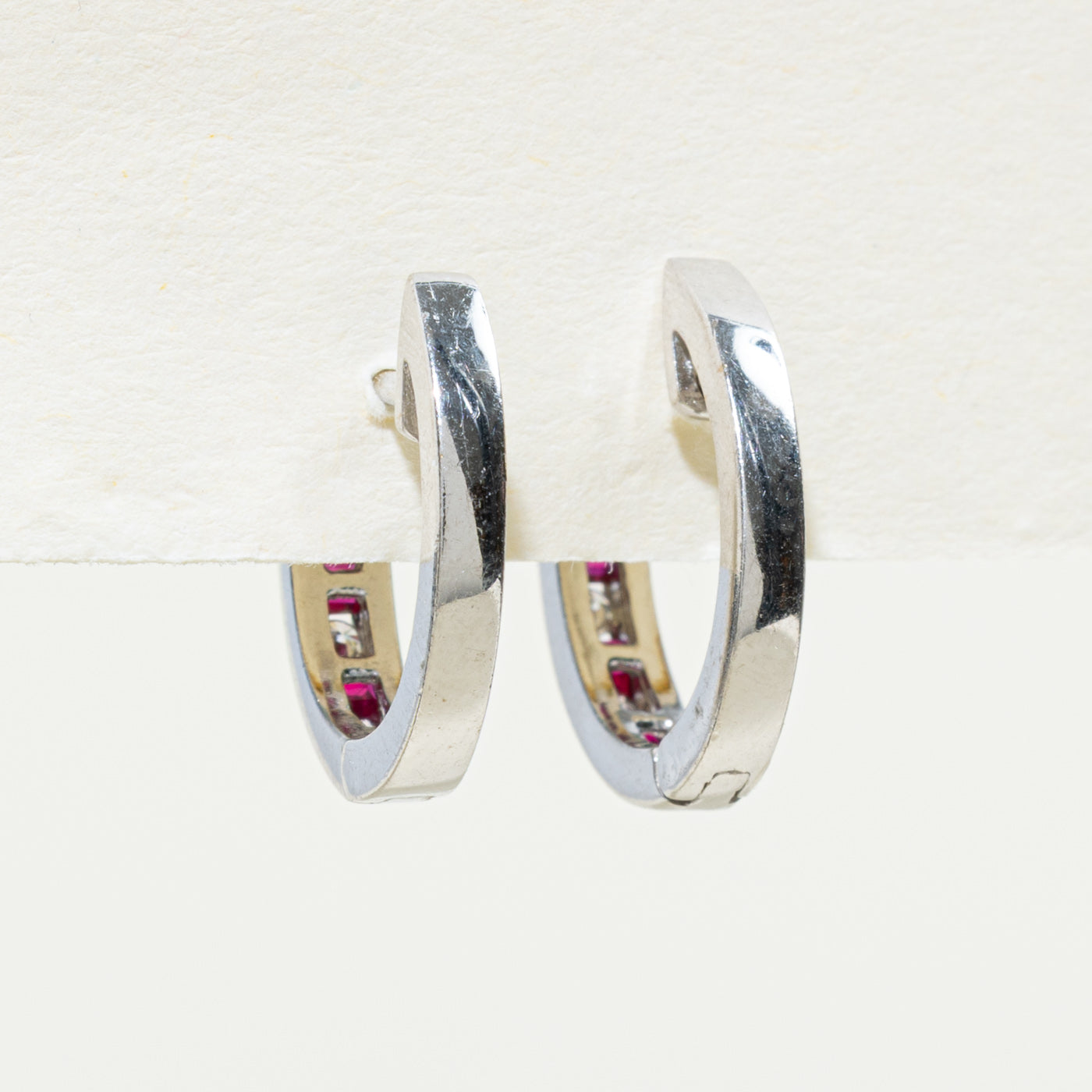 Boucles d'oreilles créoles rubis et diamants | 0,43 ct, 0,20 ct |