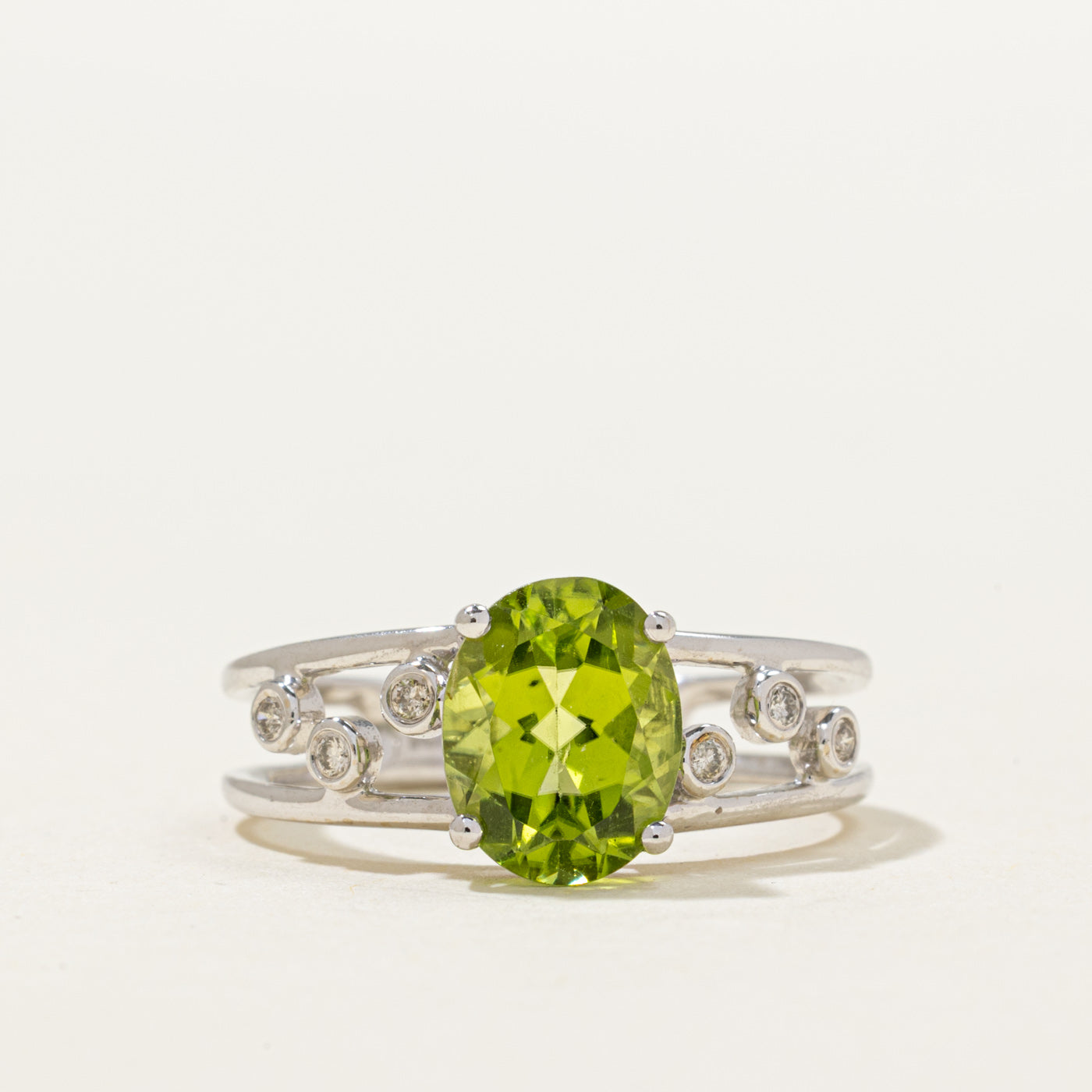 Oval Cut Peridot & Diamond Ring | 2.00ct, 0.04ctw | SZ 7