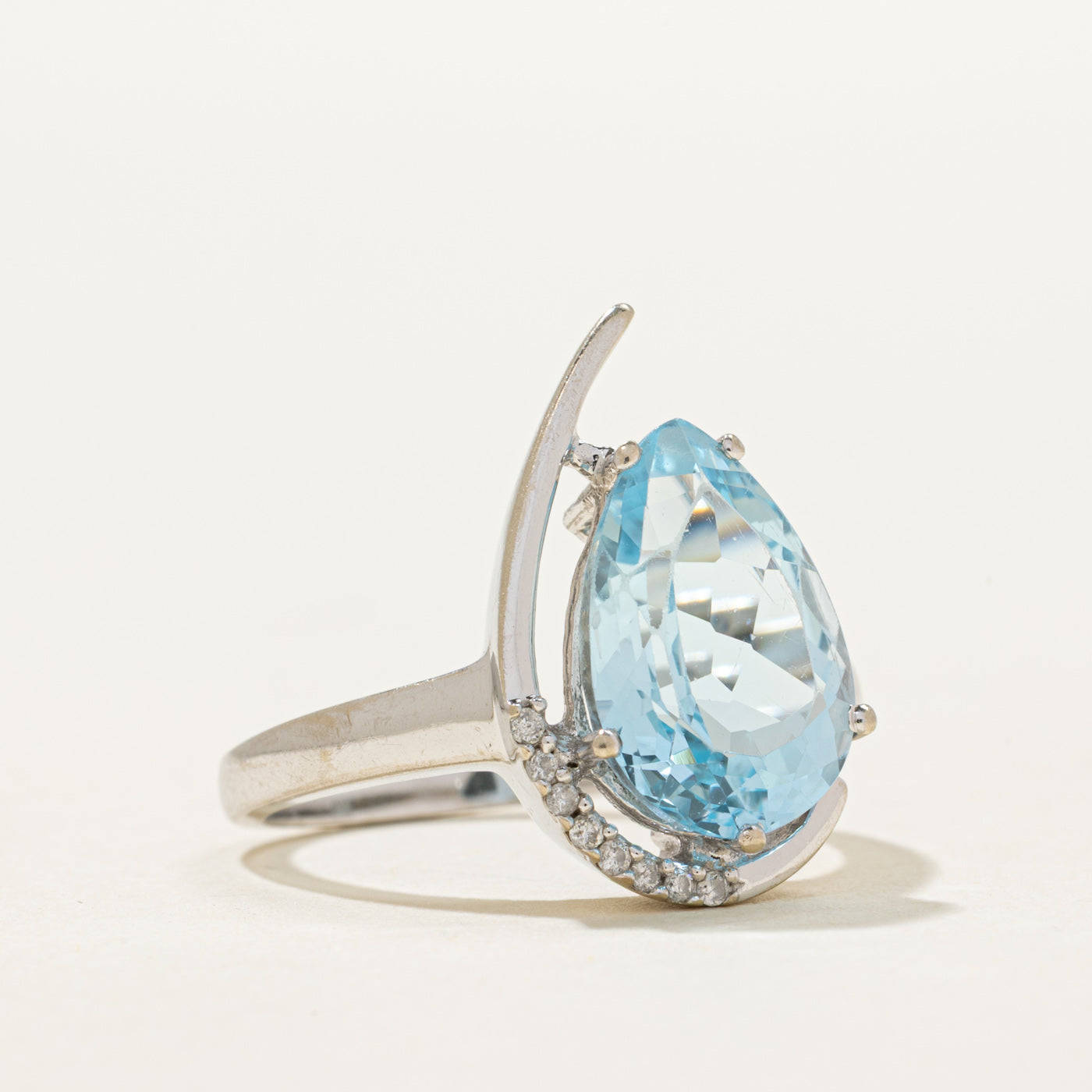 Blue Topaz & Diamond Cocktail Ring | 4.30ct, 0.04ctw | SZ 6.5