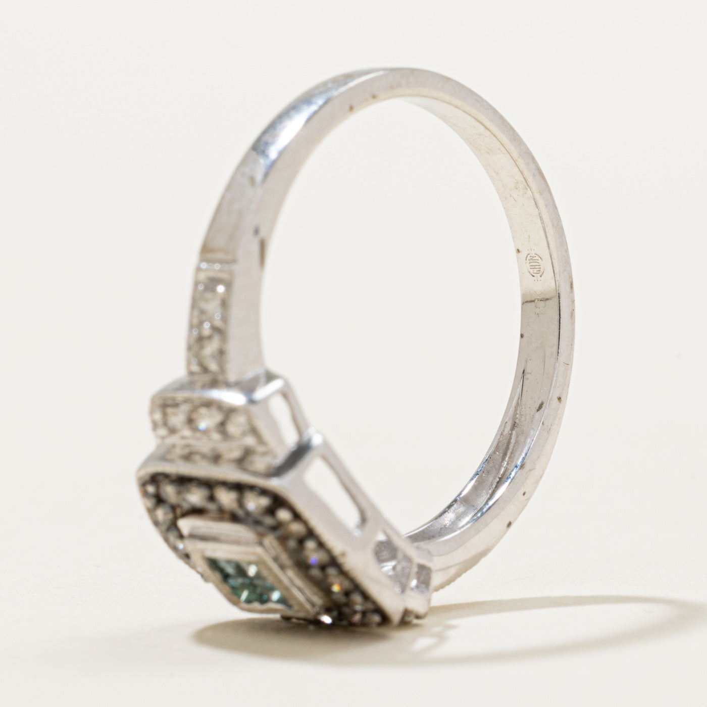 Blue & White Diamond Cluster Ring | 0.20ctw | SZ 7.25
