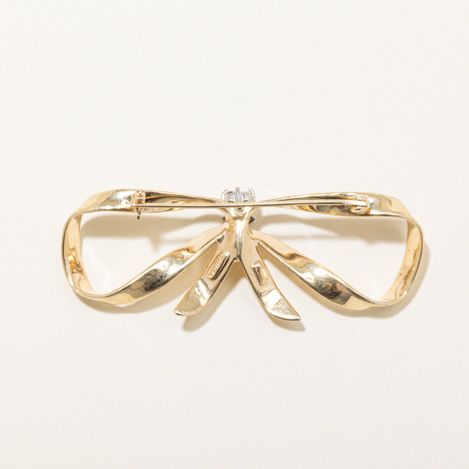 Diamond Bow Brooch | 0.25ctw