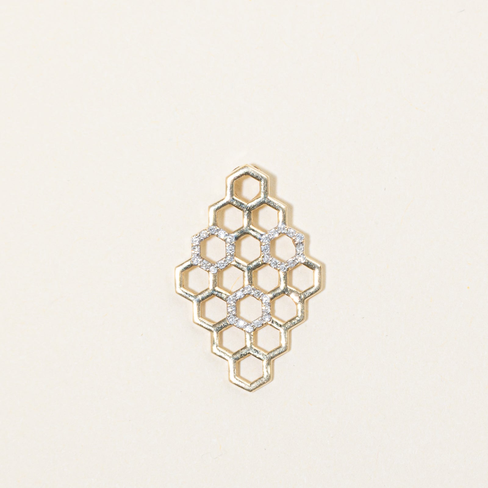 Diamond Honeycomb Pendant | 0.06ctw
