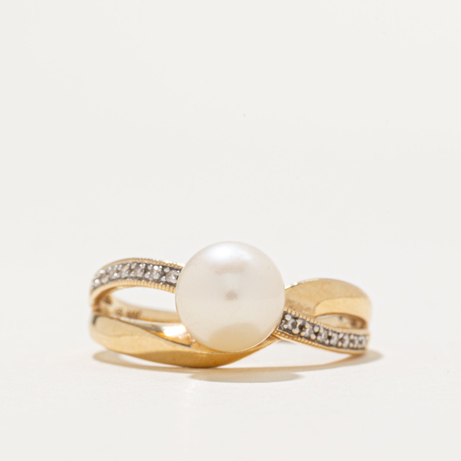 Pearl & Diamond Cross Over Ring | 0.07ctw | SZ 7.25