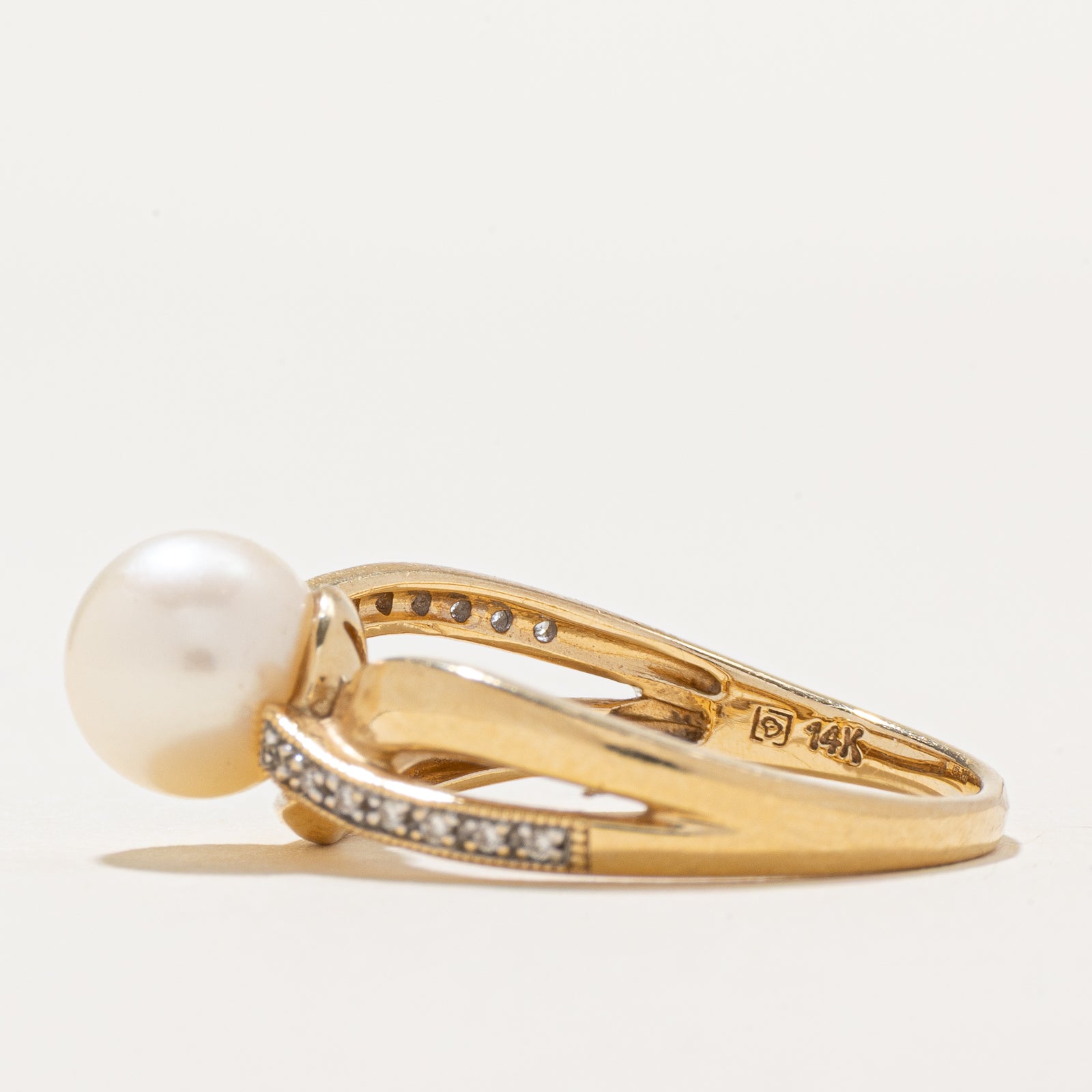 Pearl & Diamond Cross Over Ring | 0.07ctw | SZ 7.25