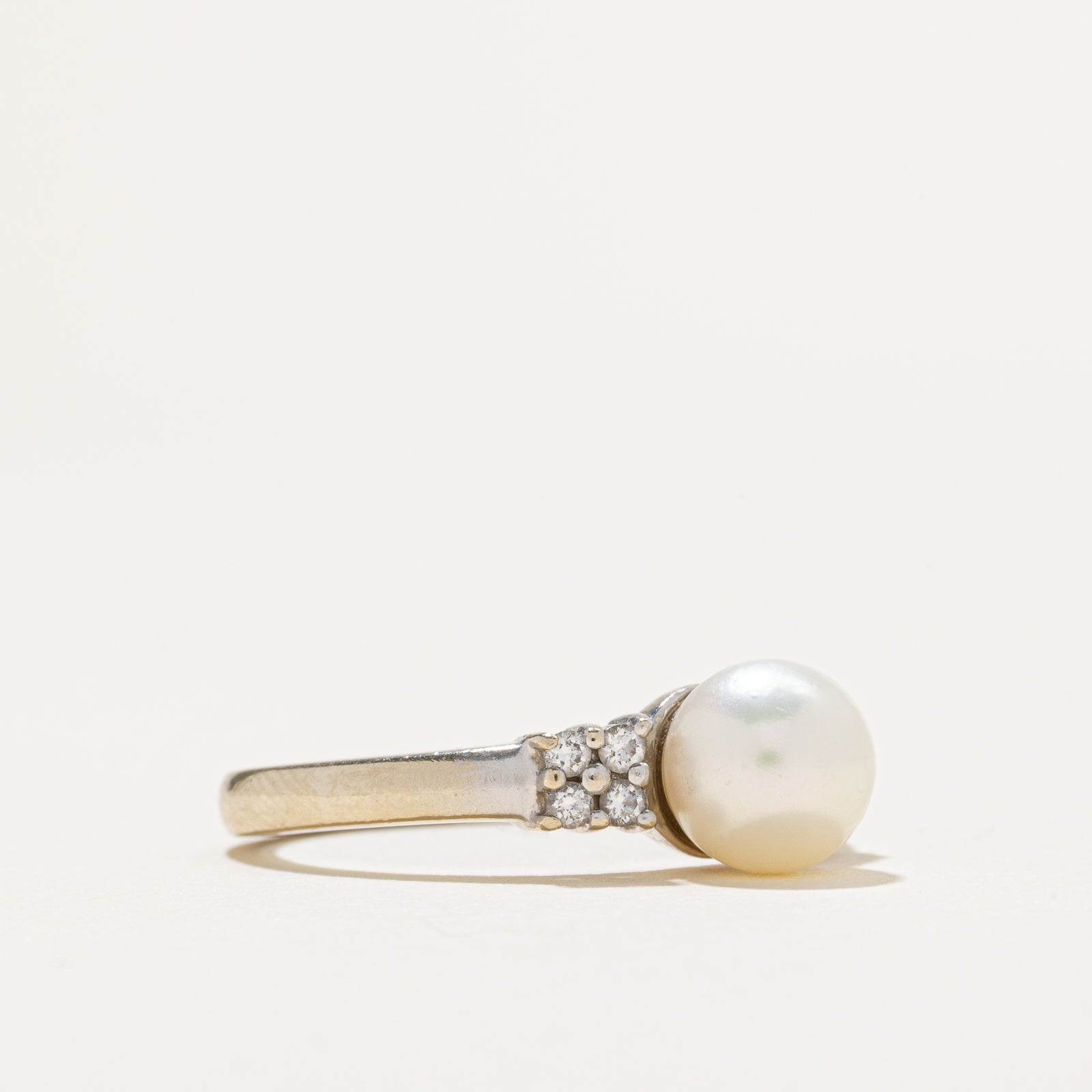 Pearl & Diamond Ring | 0.11ctw | SZ 7.5