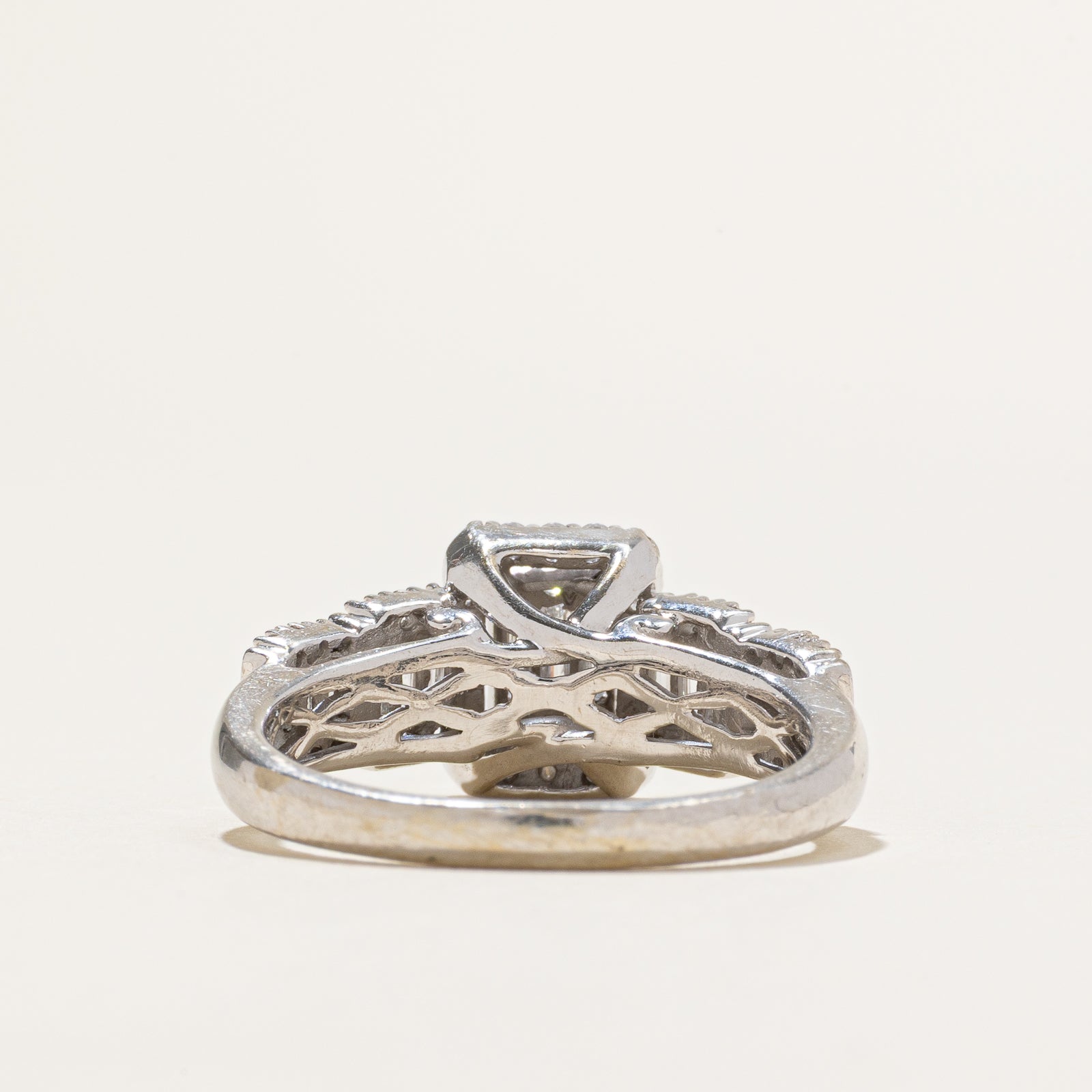 Illusion Set Diamond Halo Ring | 0.75ctw | SZ 8.75