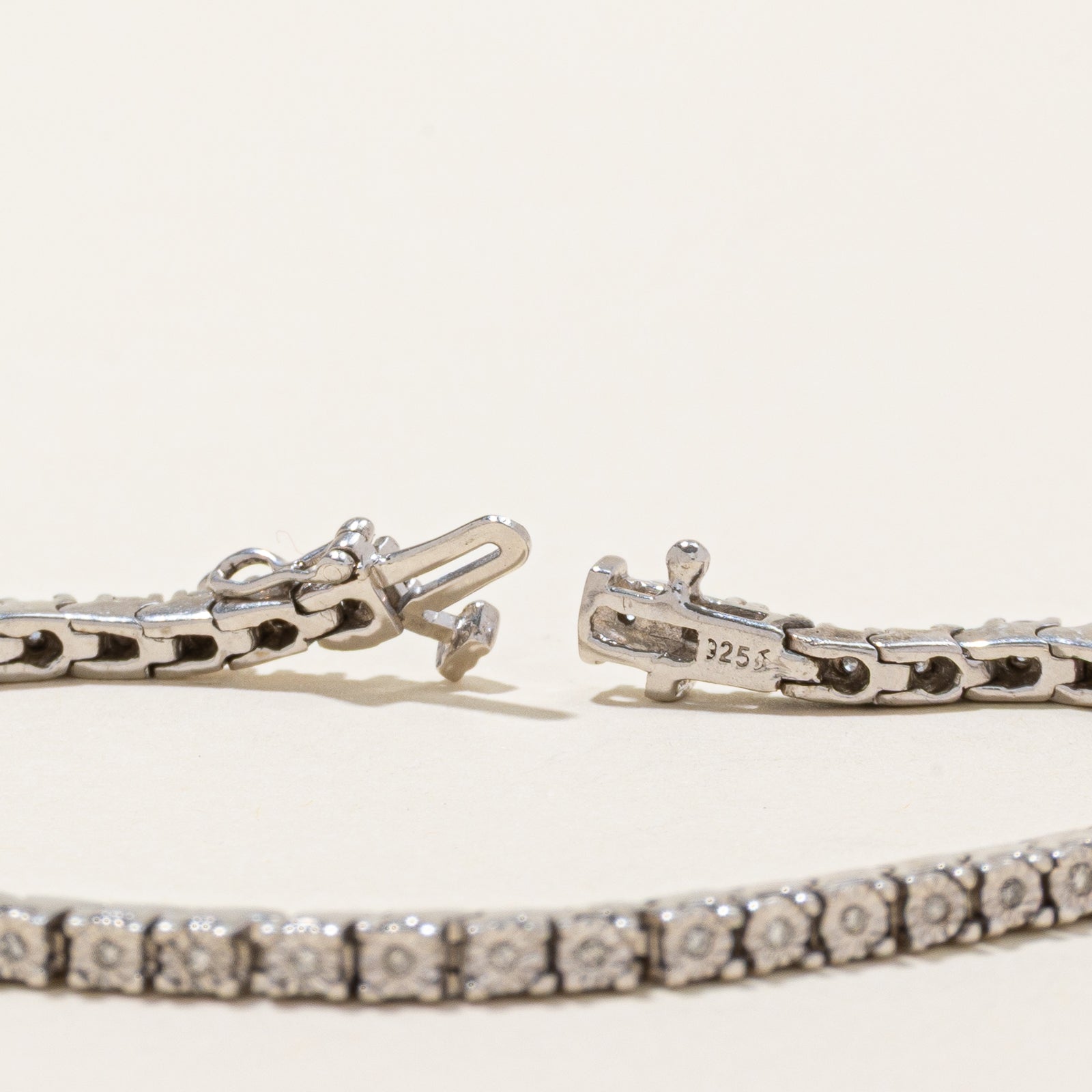 Illusion Set Diamond Tennis Bracelet | 0.12ctw | 7"