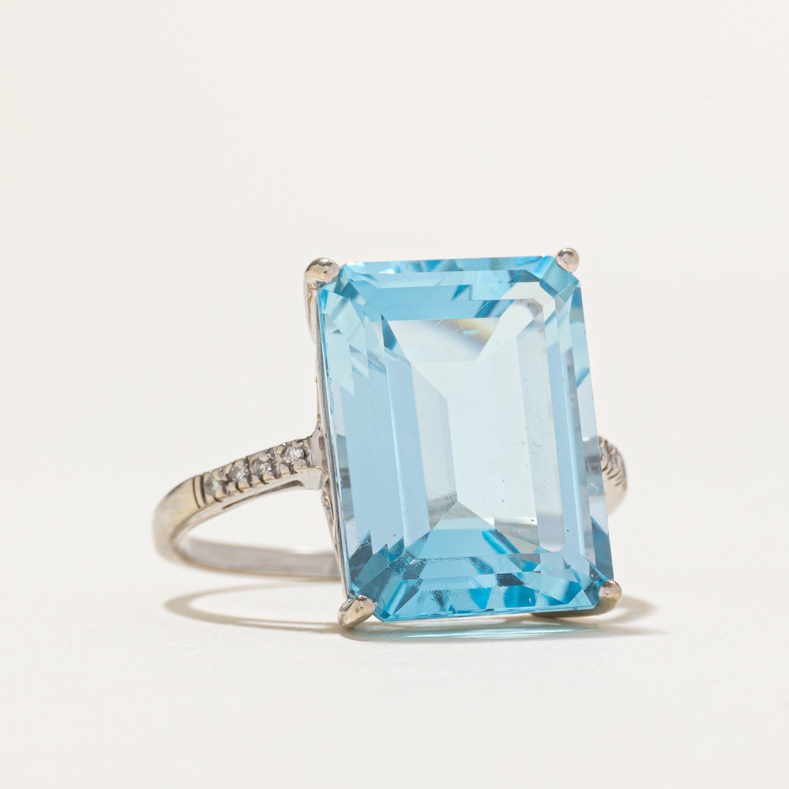 Topaz & Diamond Cocktail Ring | 15.00ct, 0.04ctw | SZ 7.75