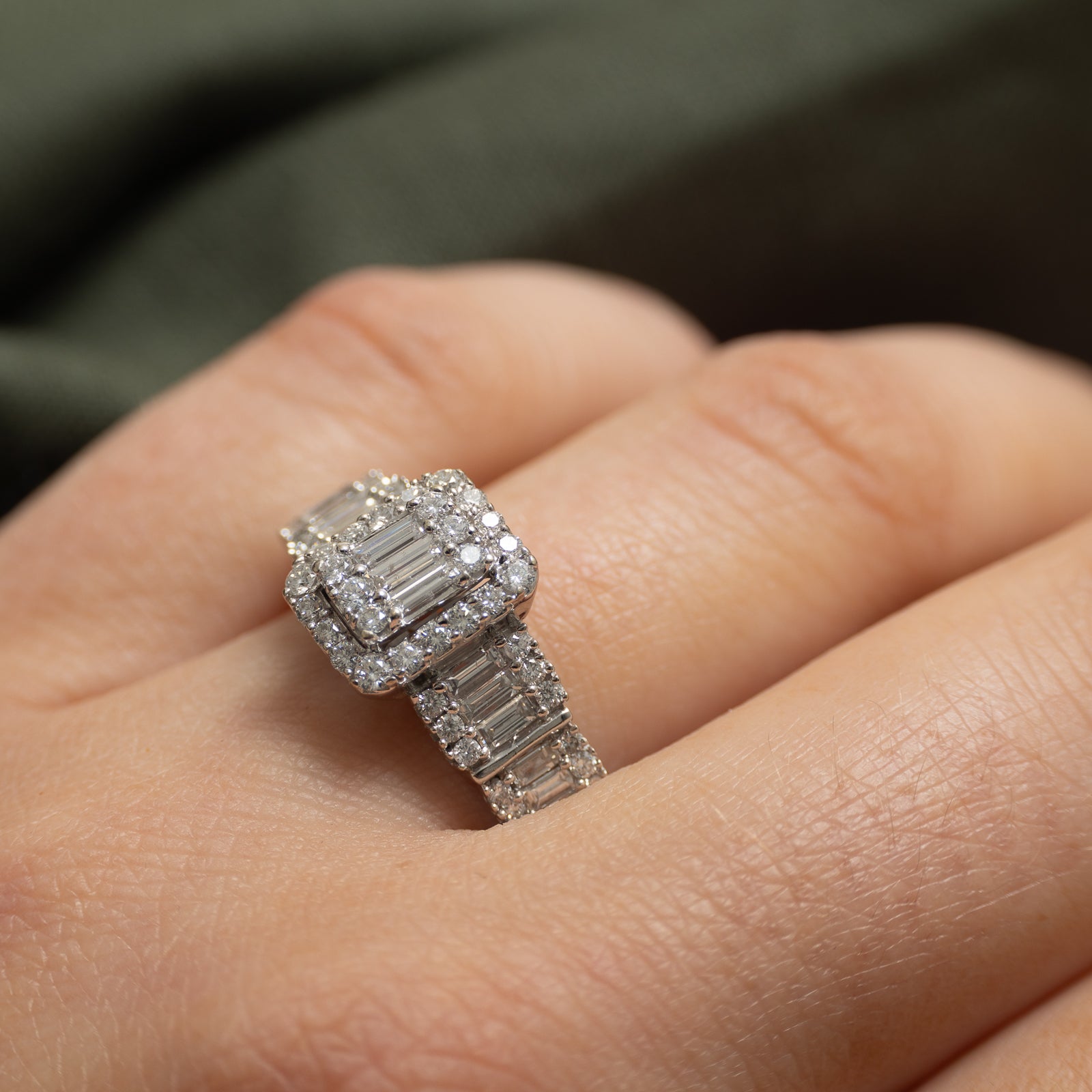Illusion Set Diamond Halo Ring | 0.75ctw | SZ 8.75