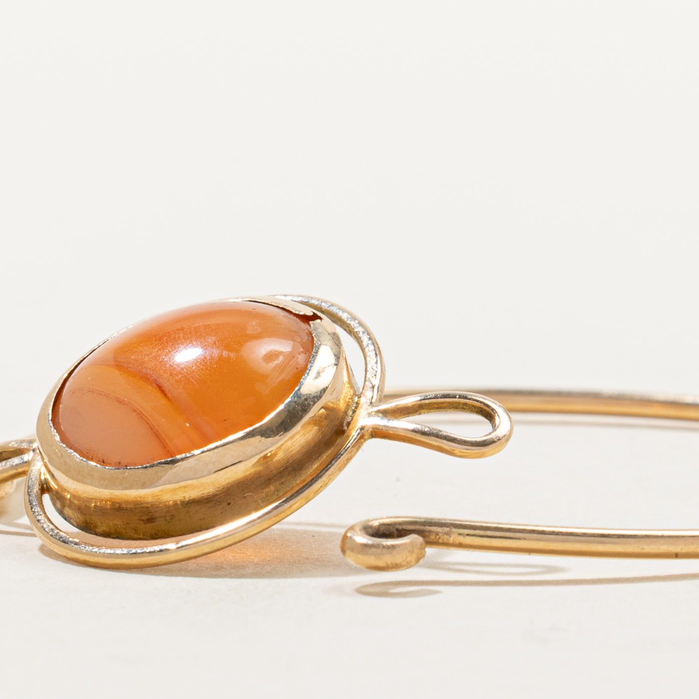 Bezel Set Carnelian Thin Bangle | 11.00ct | 6.5"