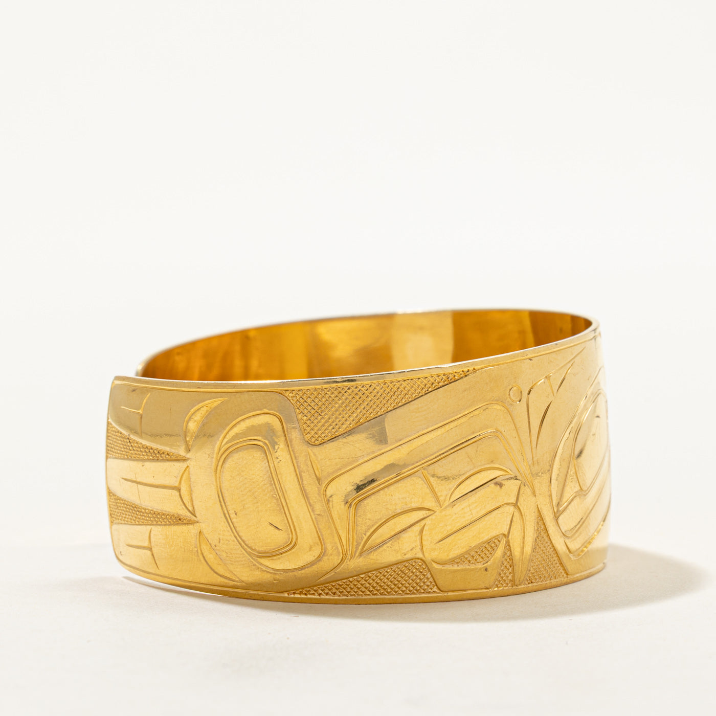 'Earl Muldon' 22k Yellow Indigenous Art Engraved Cuff | 2.5"