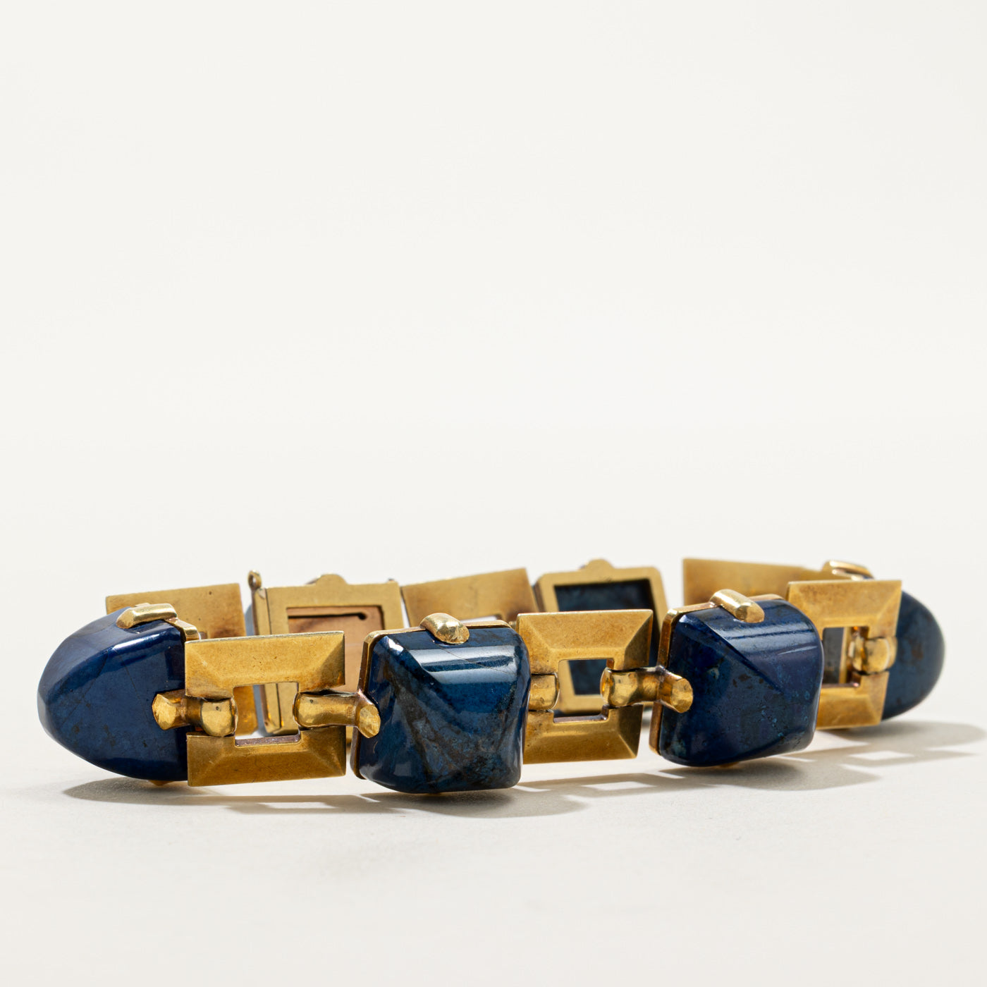 Sugarloaf Cabochon Agate Bracelet | 112.80ctw | 7.5"