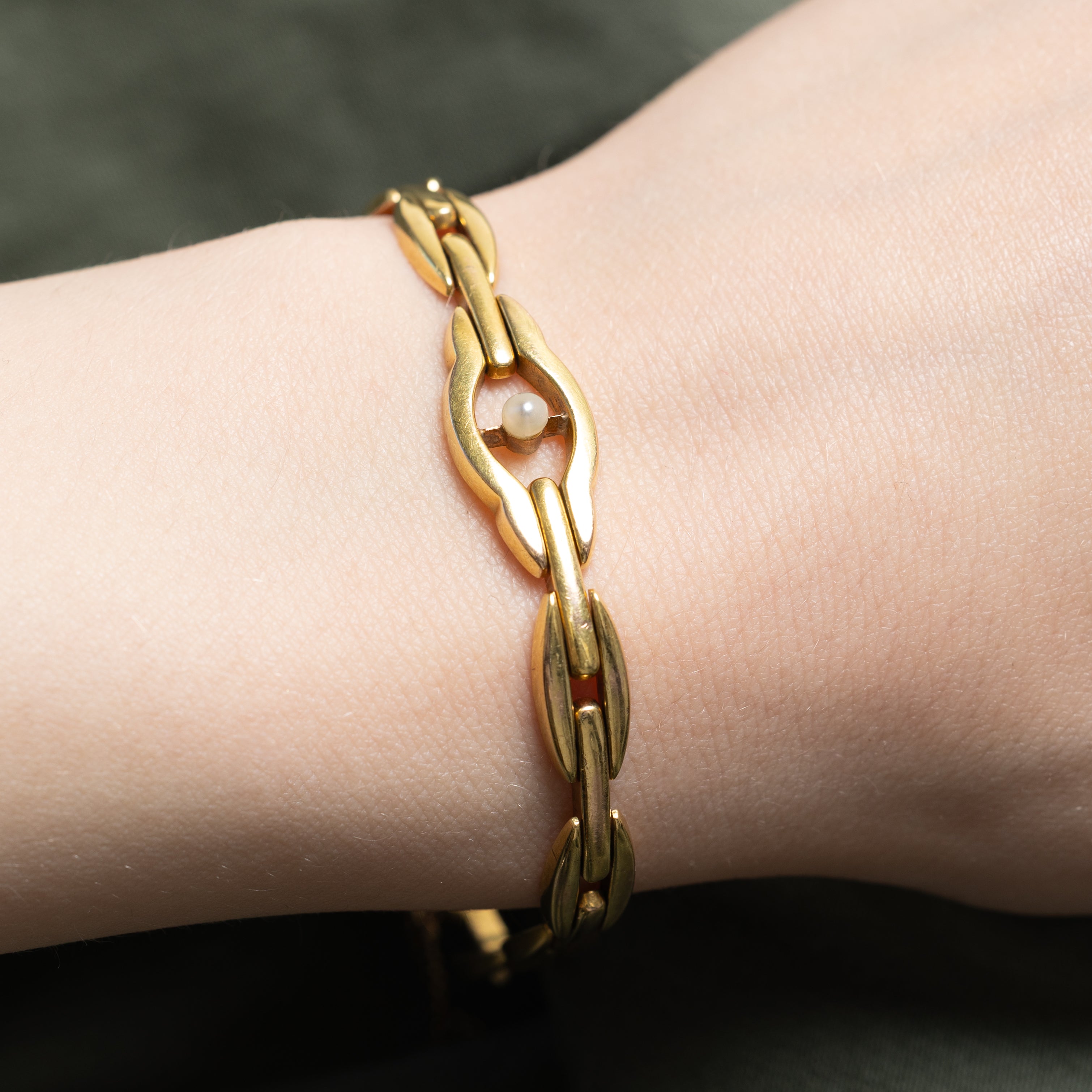 14k Yellow Gold & Seed Pearl Accent Bracelet | 8"