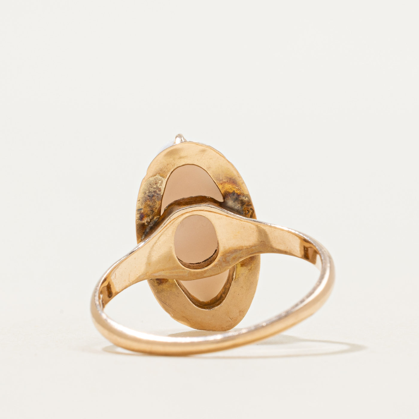 Shell Cameo Engraved Ring | 1.70ct | SZ 5.75