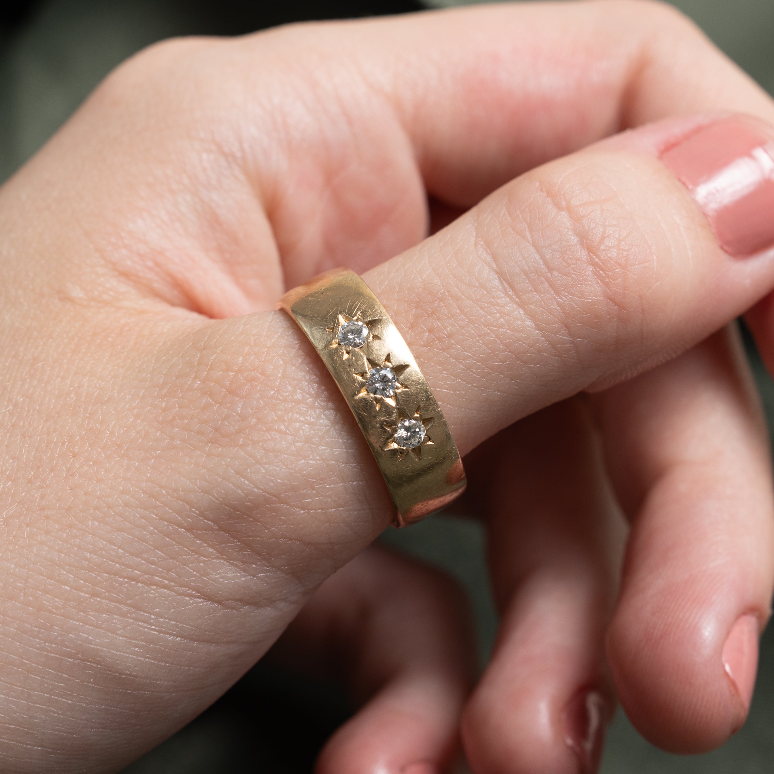 Star Set Three Stone Diamond Band | 0.25ctw | 7.00mm | SZ 10