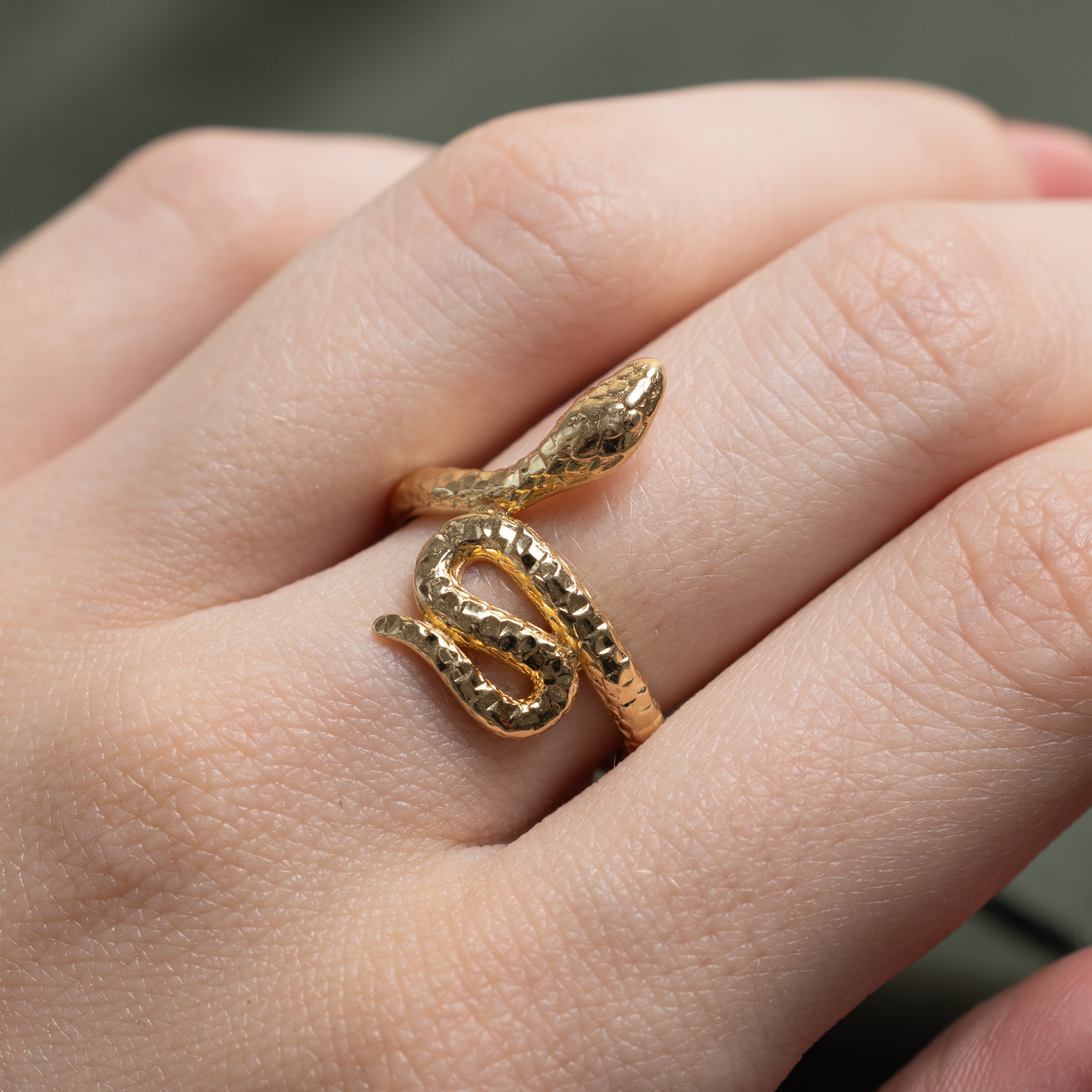 18k Yellow Gold Textured Snake Ring | SZ 7.25