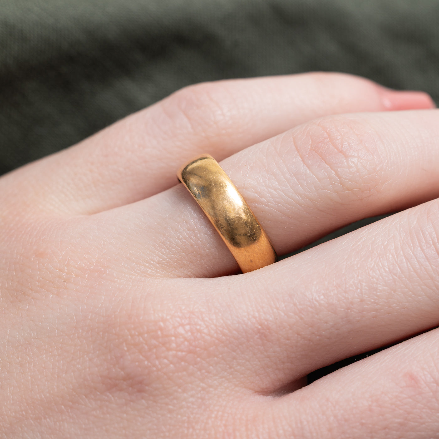 1918 London 22k Yellow Gold Band | 5.75mm | SZ 6.0