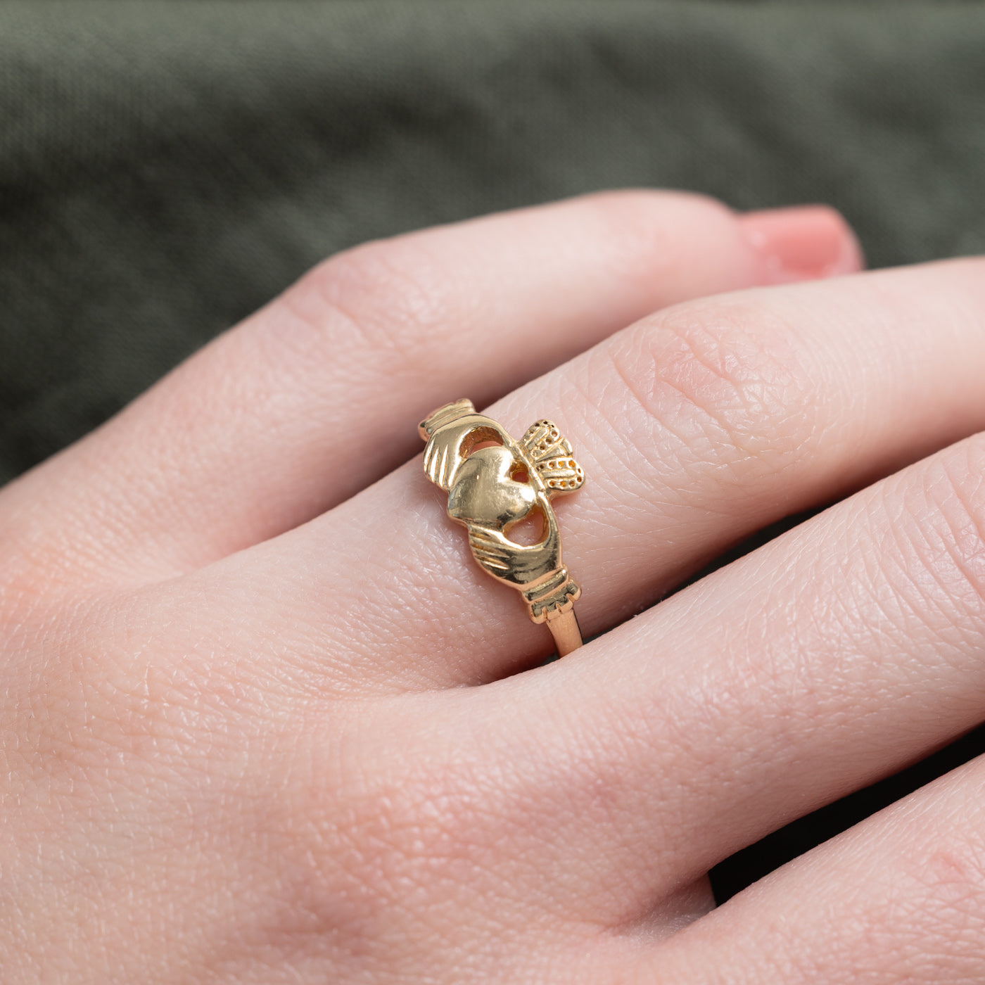 2000 Dublin 10k Yellow Gold Claddagh Ring | SZ 4.75