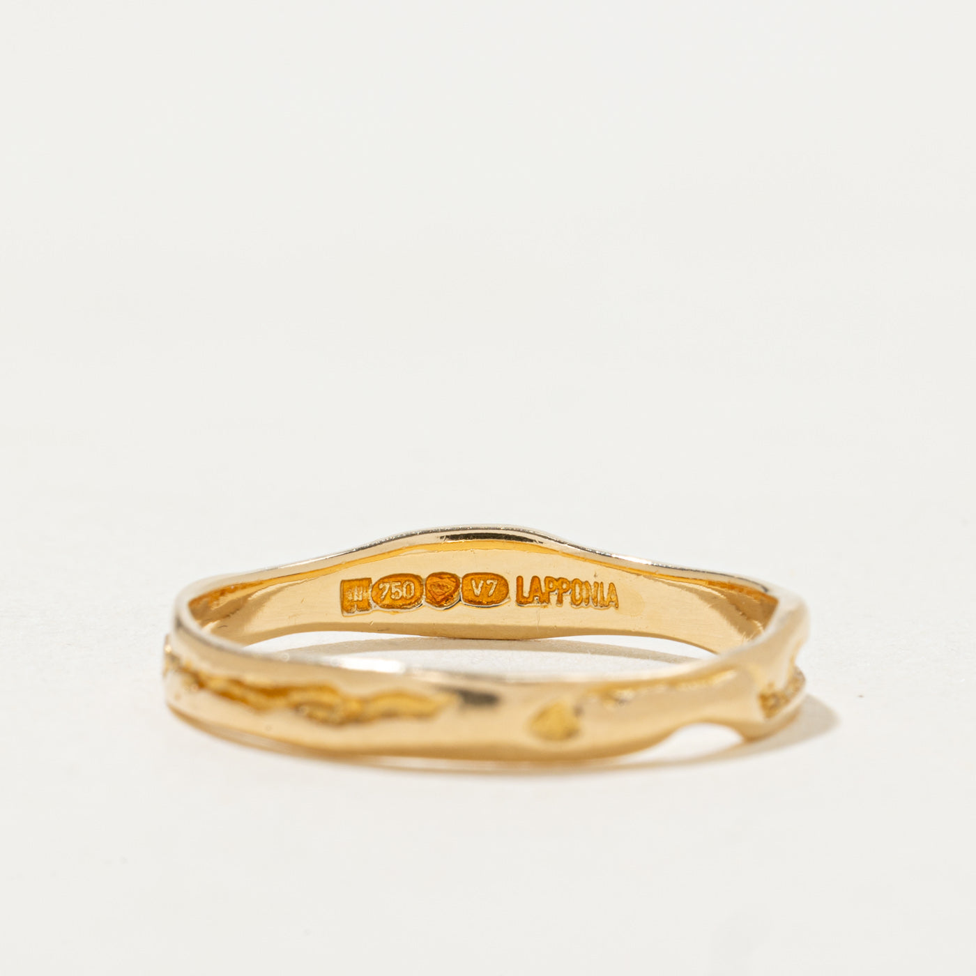 1974 Finnish 18k Yellow Gold Carved Band | SZ 7.0