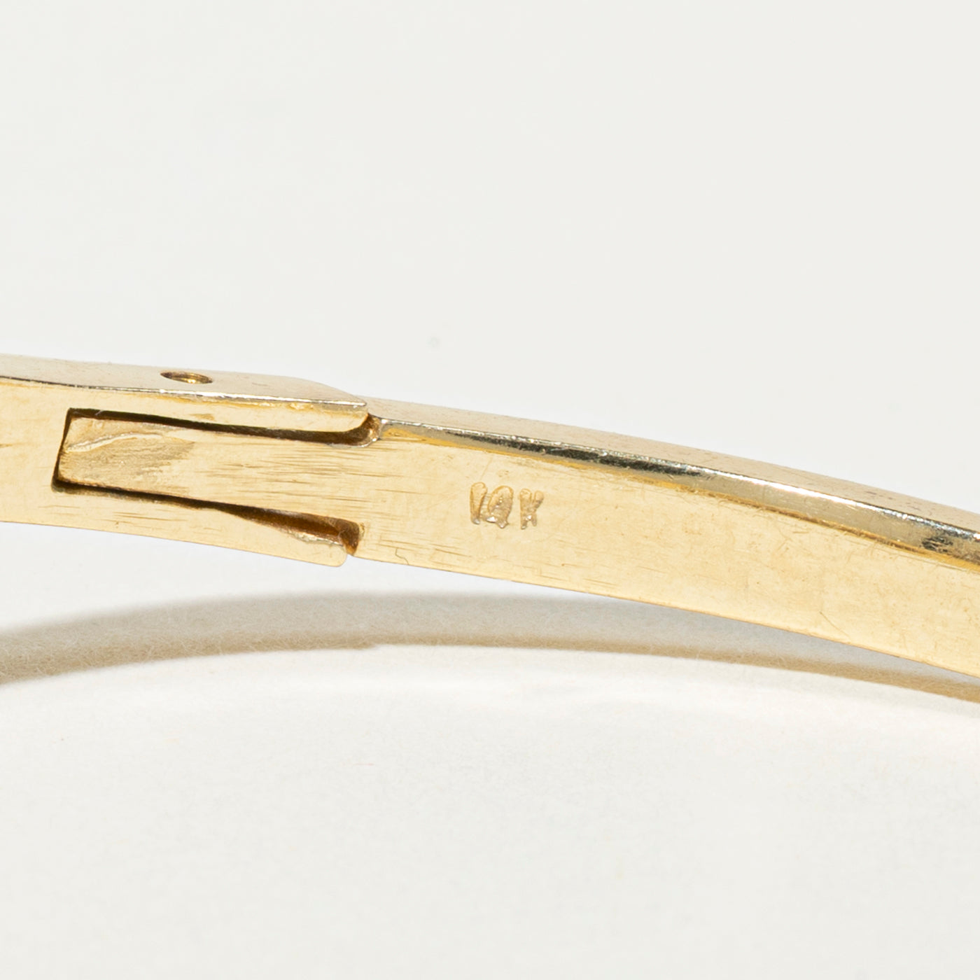 Tanzanite & Diamond Petal Halo Bypass Bangle | 1.04ct, 0.30ctw | 6.25"