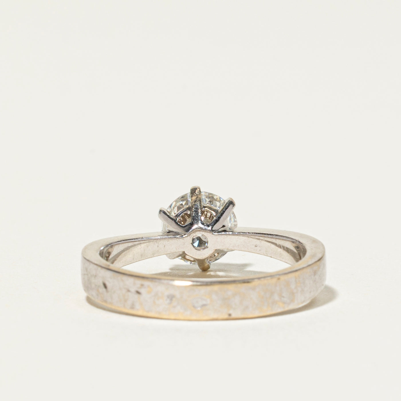 18k Solitaire Diamond Reverse Tapered Engagement Ring | 1.00ct VS2 H/I VG | SZ 6.25