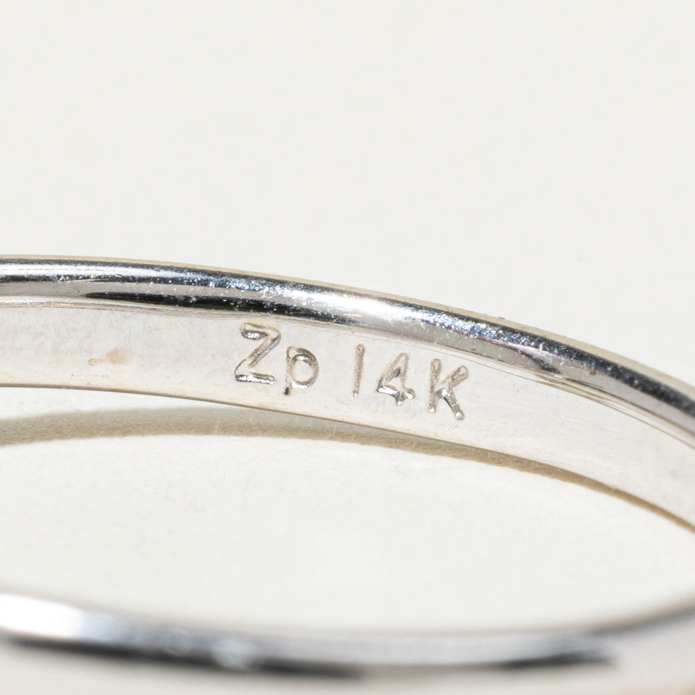 Round Brilliant Cut Solitaire Diamond Ring | 1.00ct I1 J | SZ 6.75