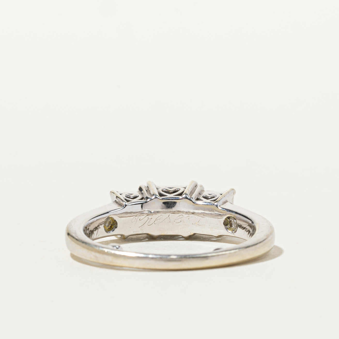 Illusion Set Princess Cut Diamond Ring | 0.94ctw | SZ 7.5