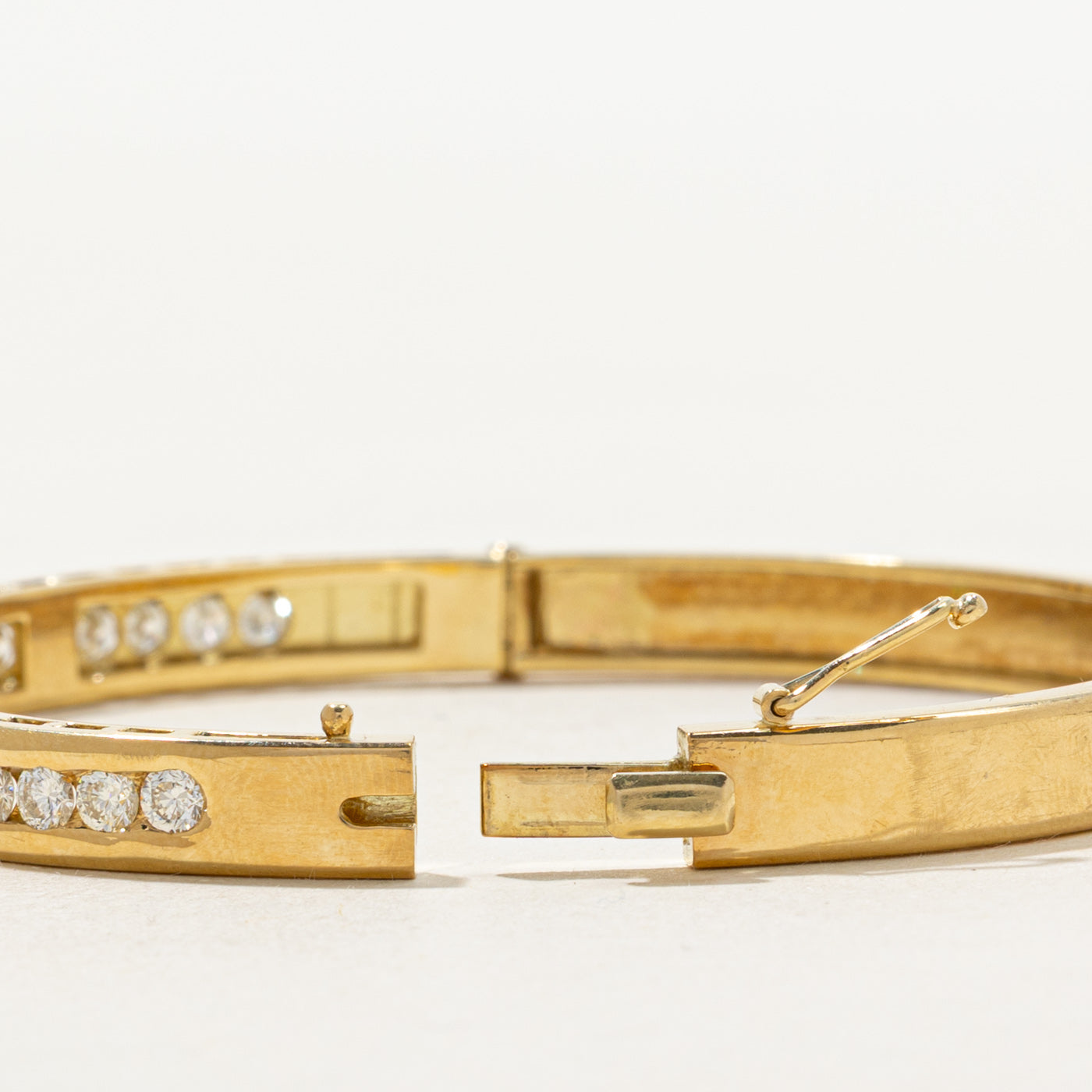 Channel Set Diamond Cuff Bracelet | 2.5ctw | 7.5" |