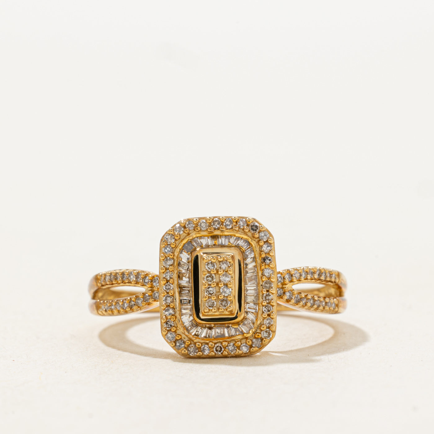 Pave Set Diamond Cluster Halo Split Shank Ring | 0.25ctw | SZ 7.25 |