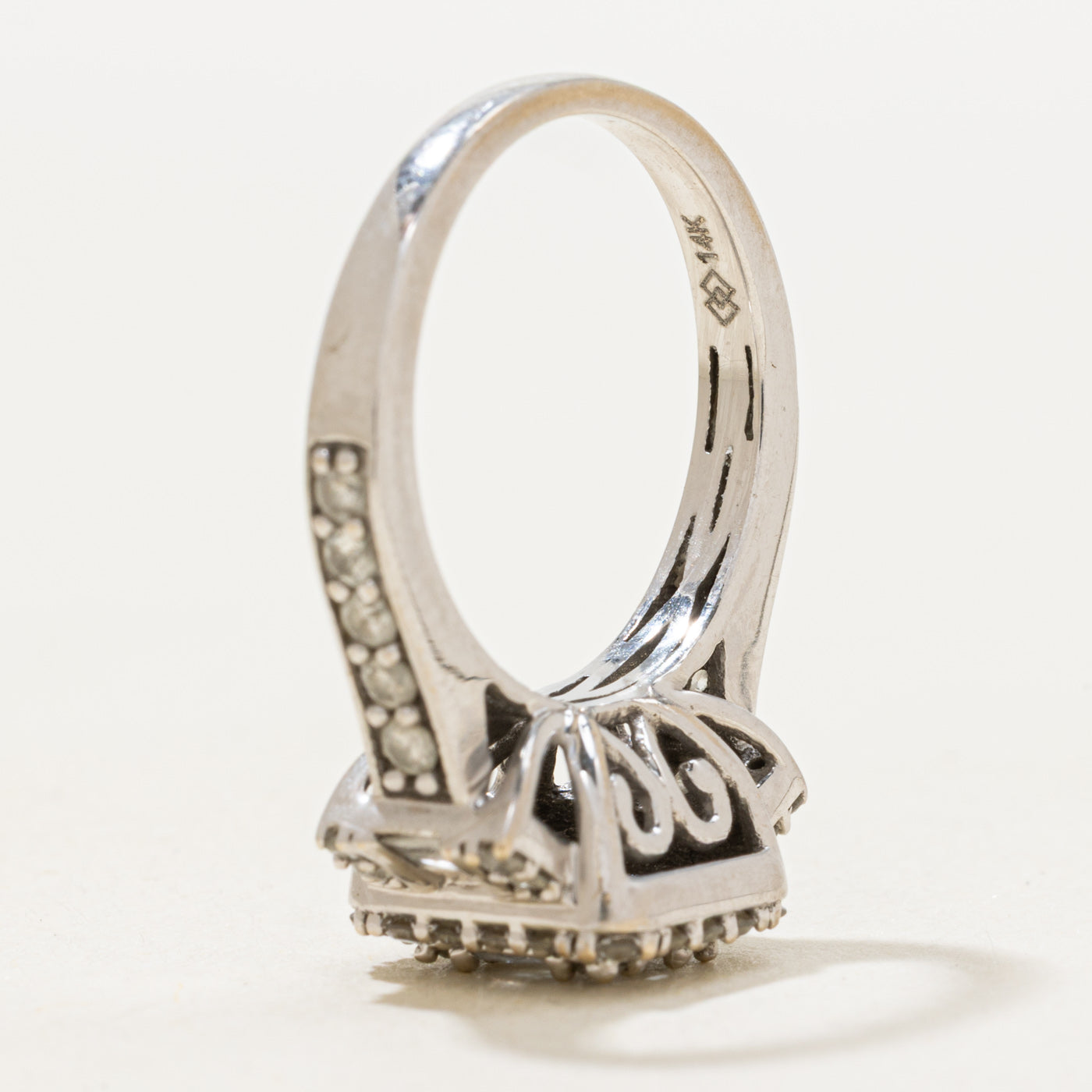 Illusion Set Diamond Cluster Halo Ring | 1.0ctw | SZ 6.0 |