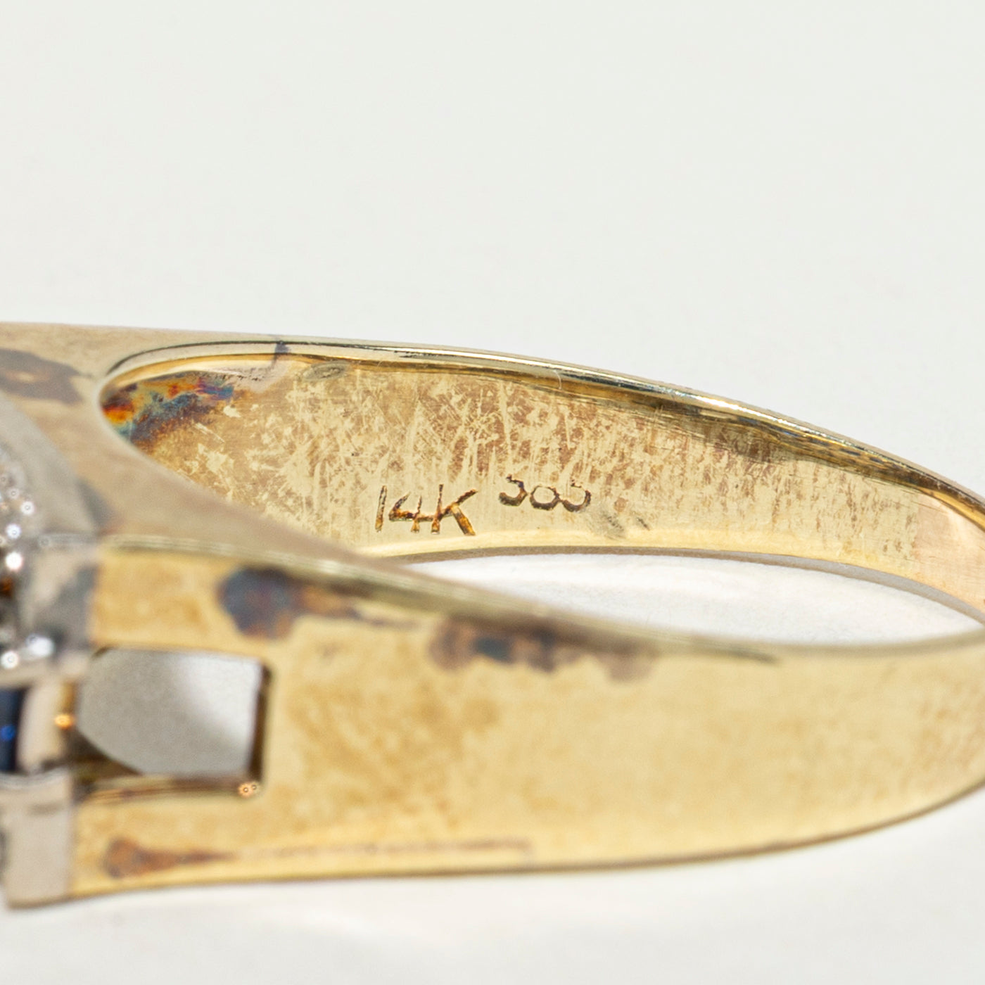 Bague bicolore à plusieurs rangs de diamants et saphirs | 0,29 ct, 1,23 ct au total | Taille 9,5