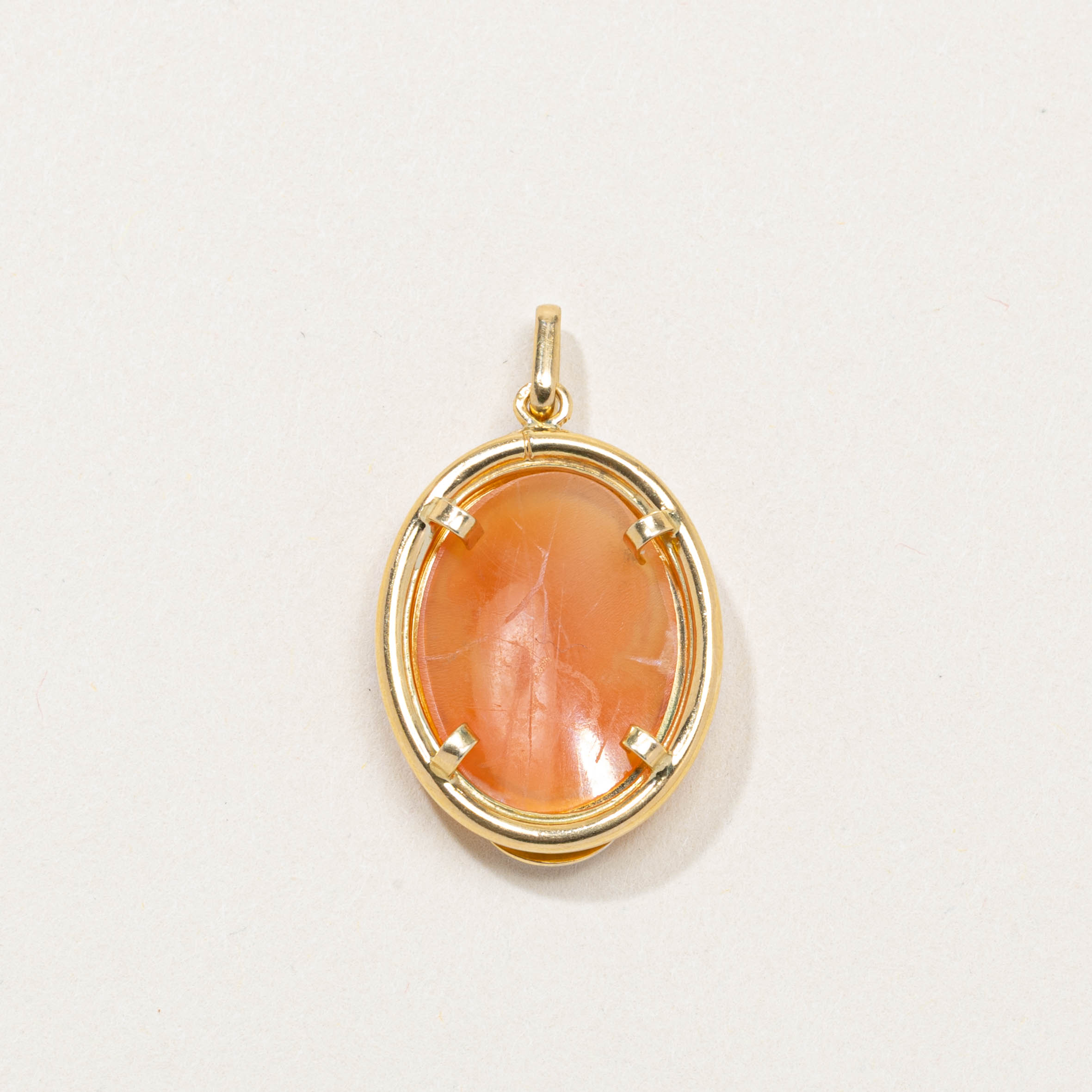 18k Two Tone Shell Cameo Floral Pendant | 3.00ct