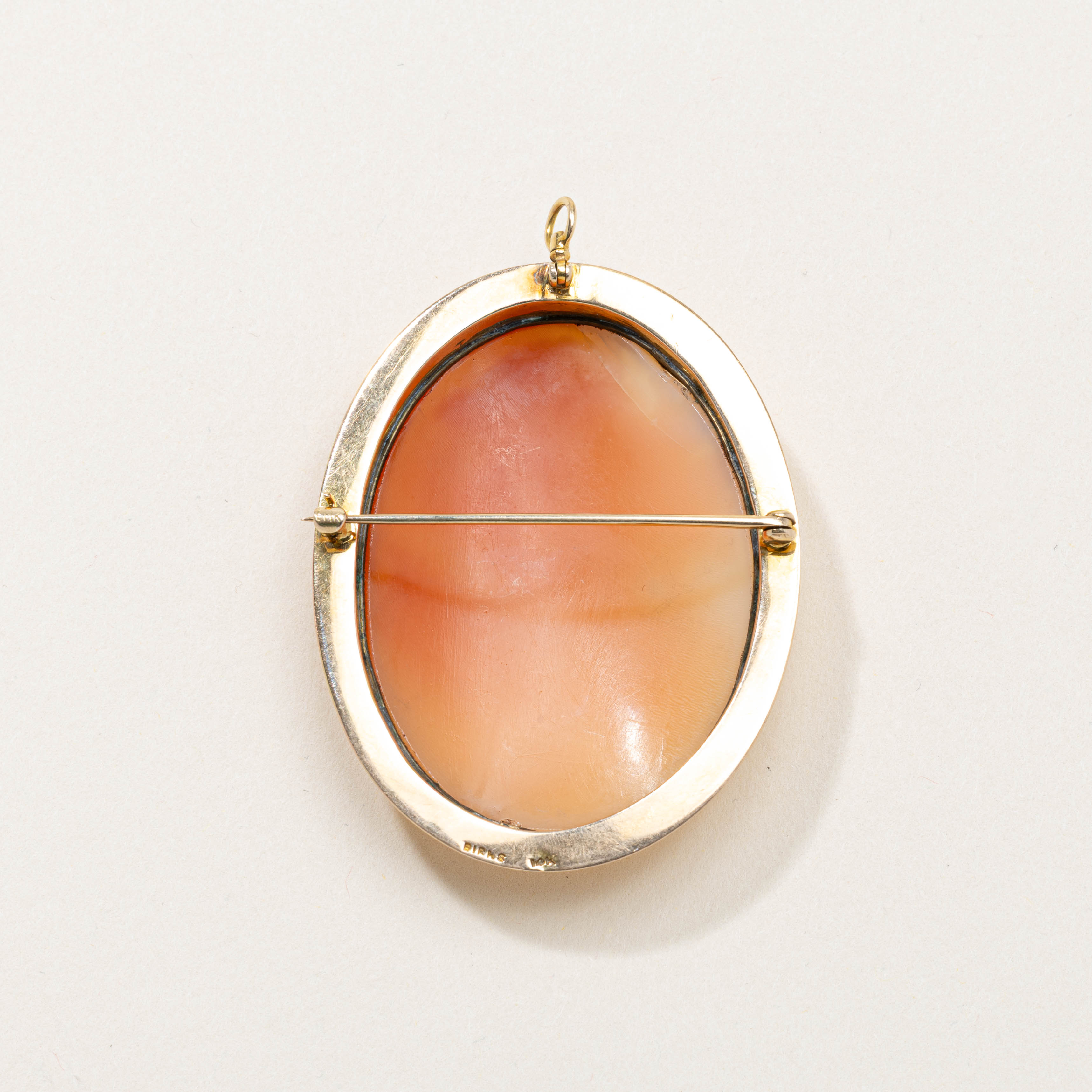 Pendentif en or 14 carats 9141-34, style victorien « Birks », camée coquillage, motif floral/feuille | 36,00 ct