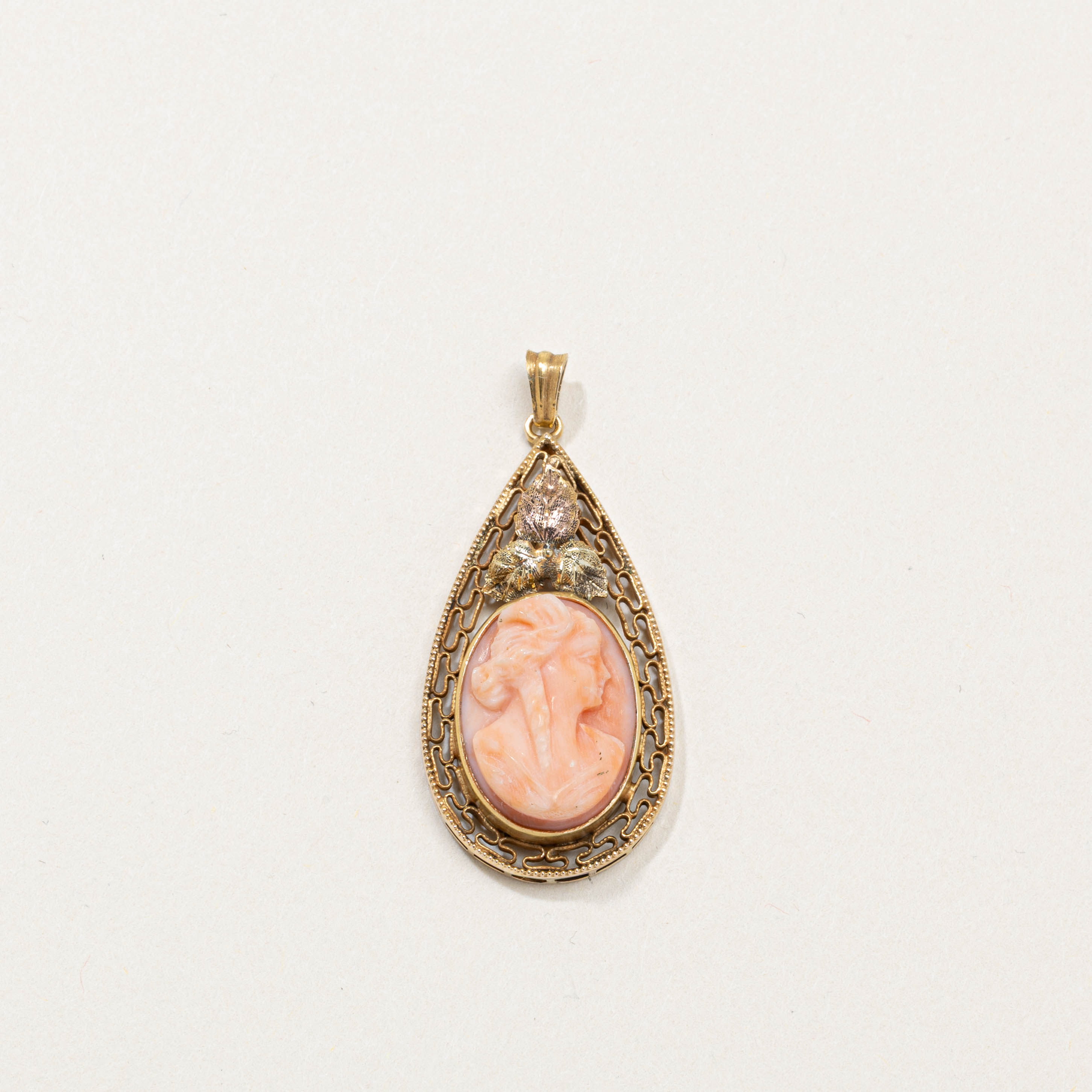 14k Coral Cameo Floral Pendant | 7.00ct