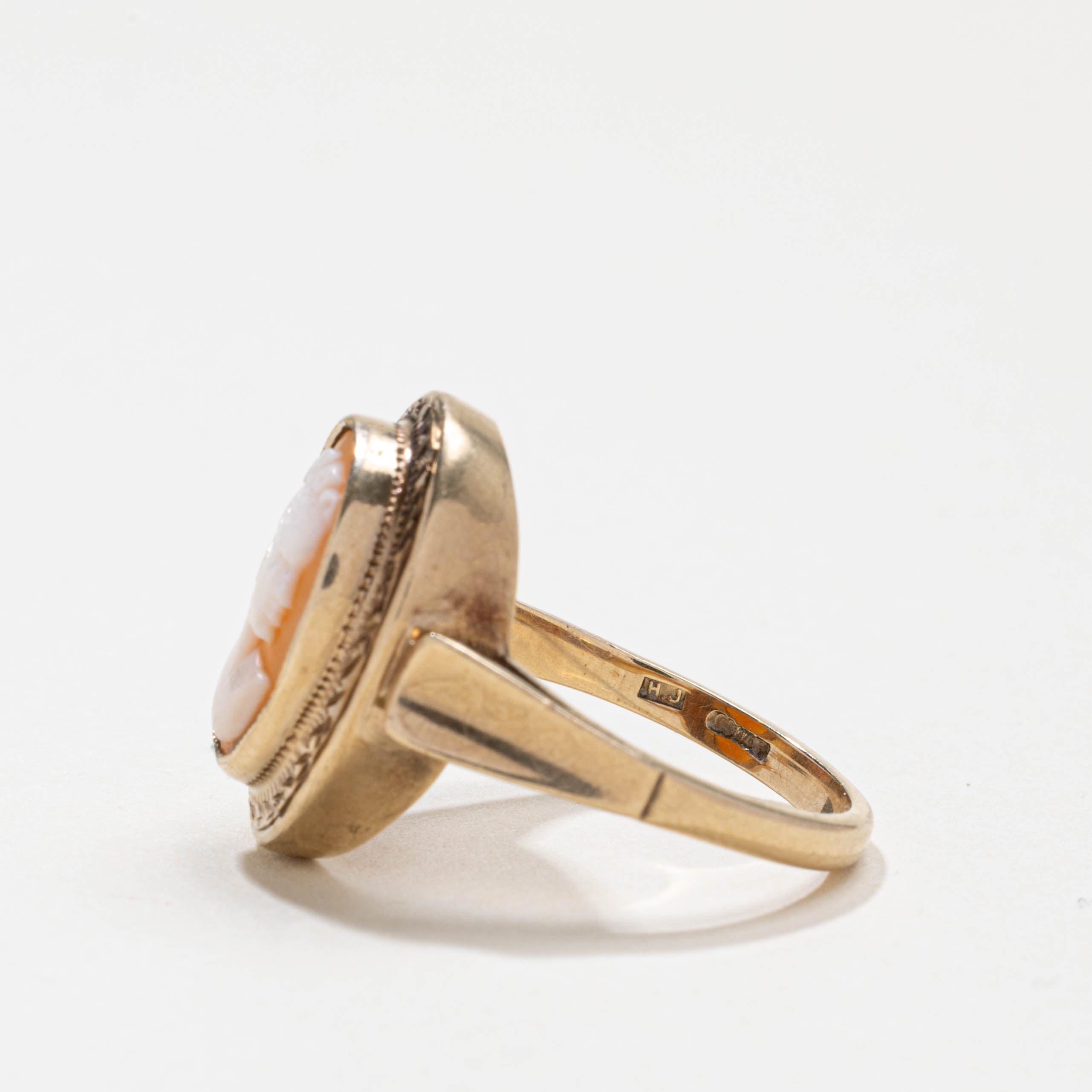Birmingham 9k Shell Cameo Ring | 2.00ct | SZ 8.0
