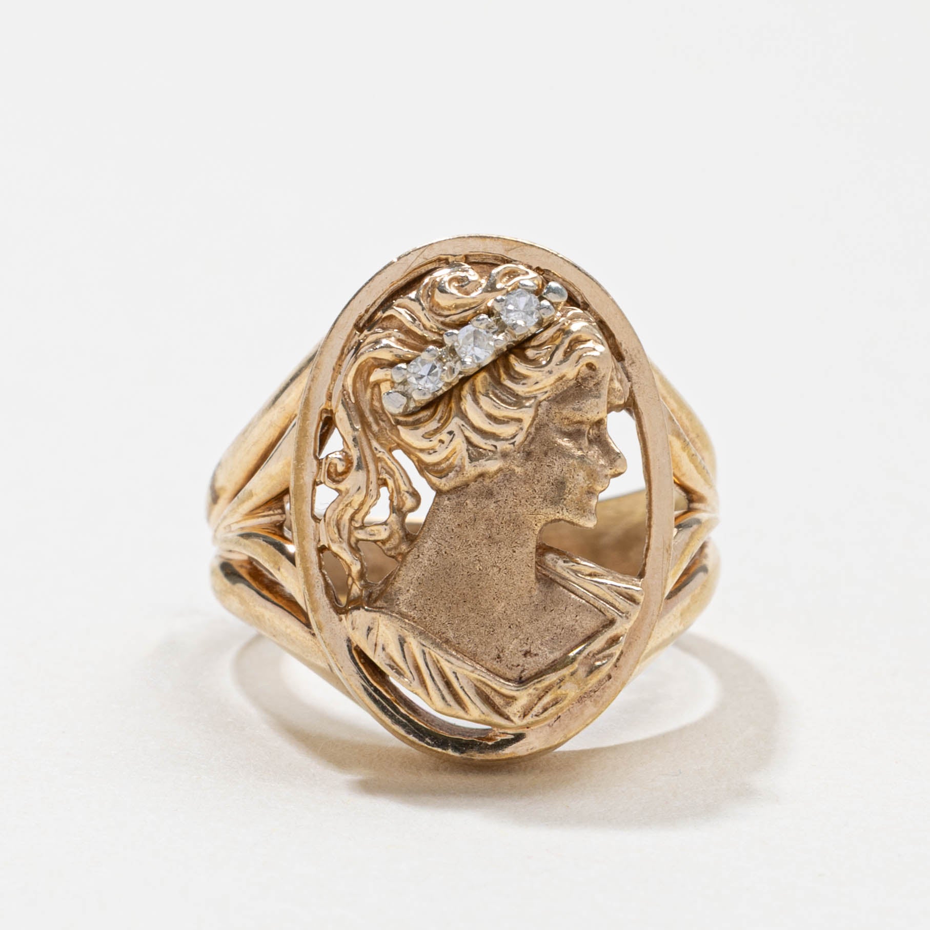 10k White Sapphire Portrait Ring | 0.05ctw | SZ 4.5