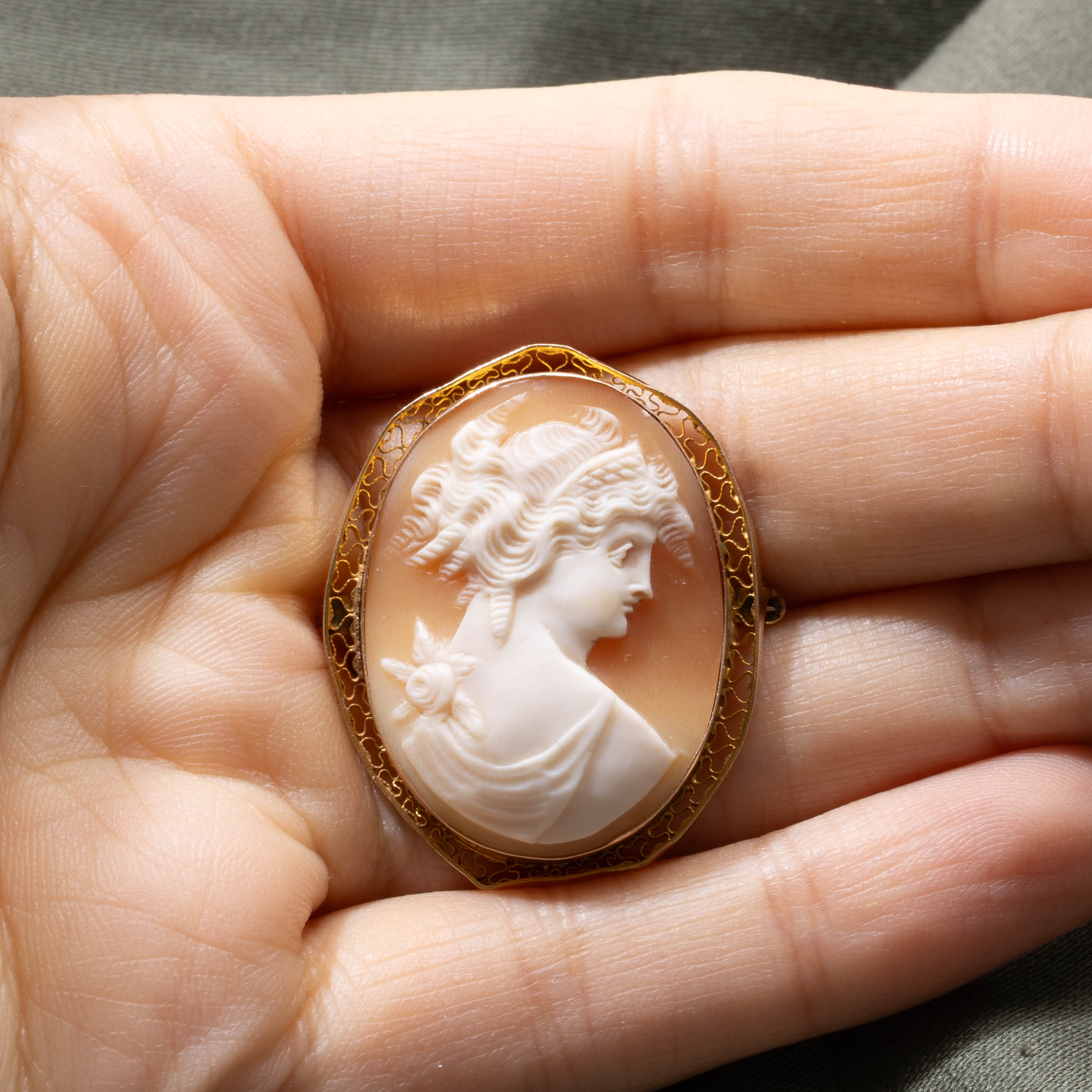 Broche camée coquillage victorienne en or 10 carats (9141-37) | 15,00 ct