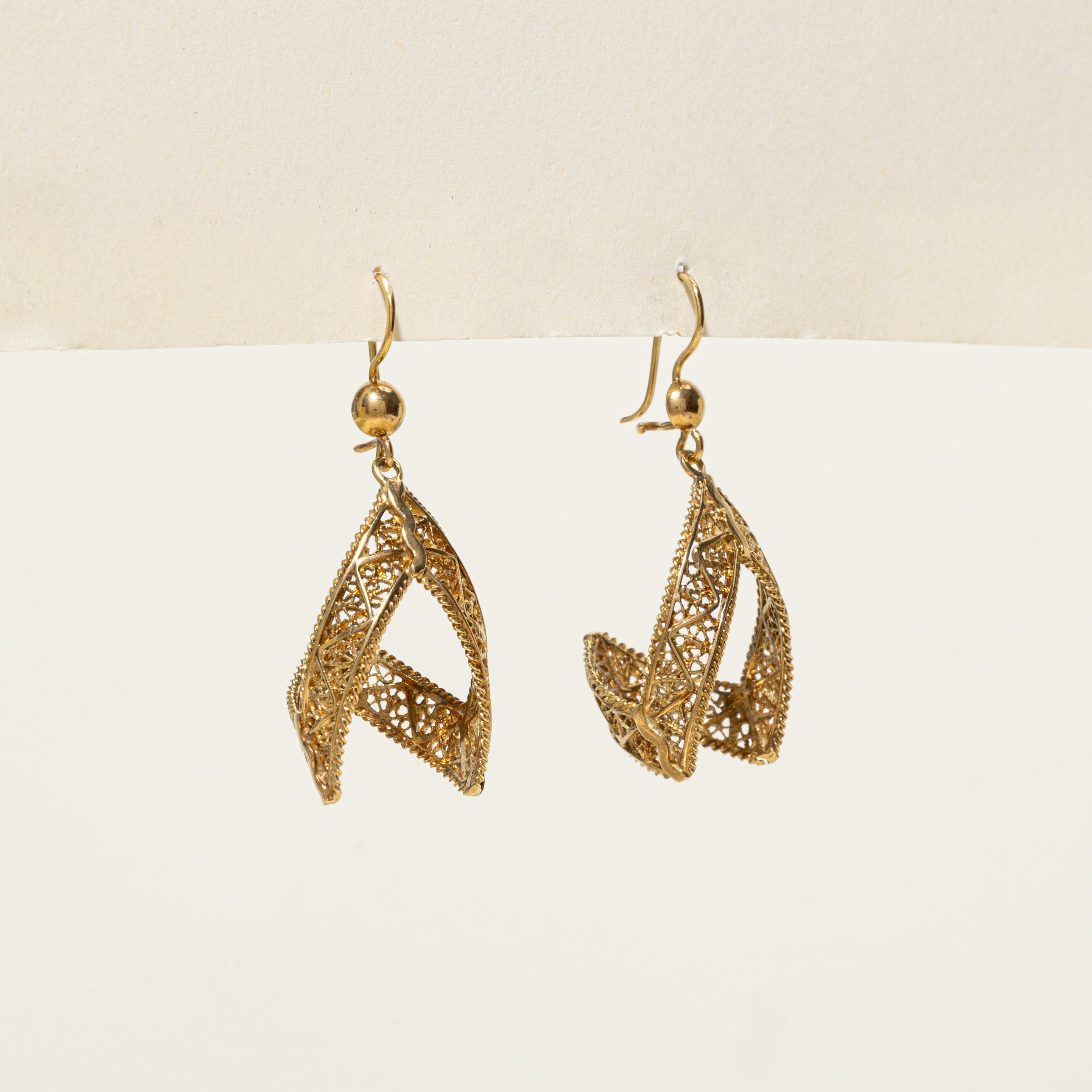 18k Yellow Gold Filigree Drop Earrings