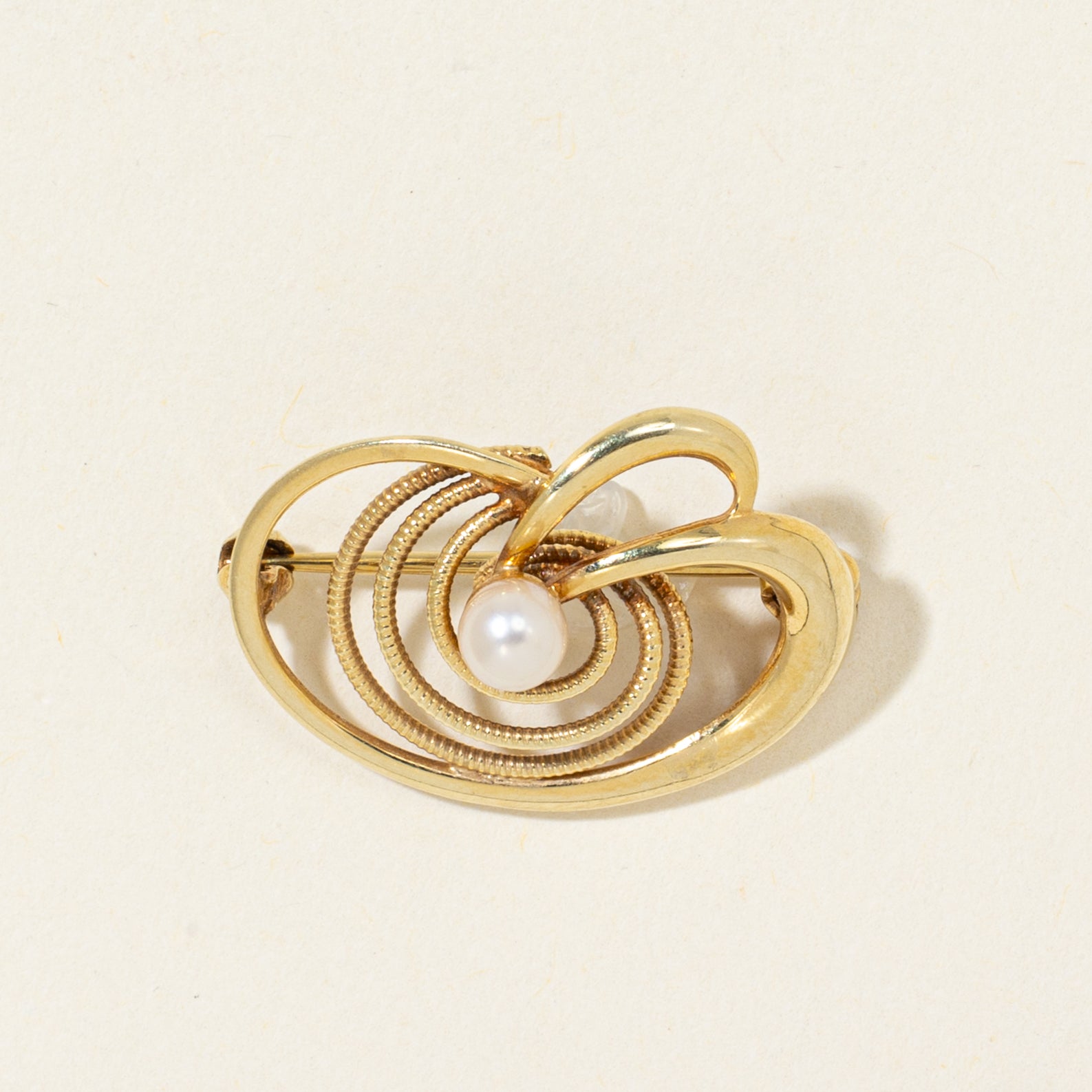 Pearl Twisted Brooch