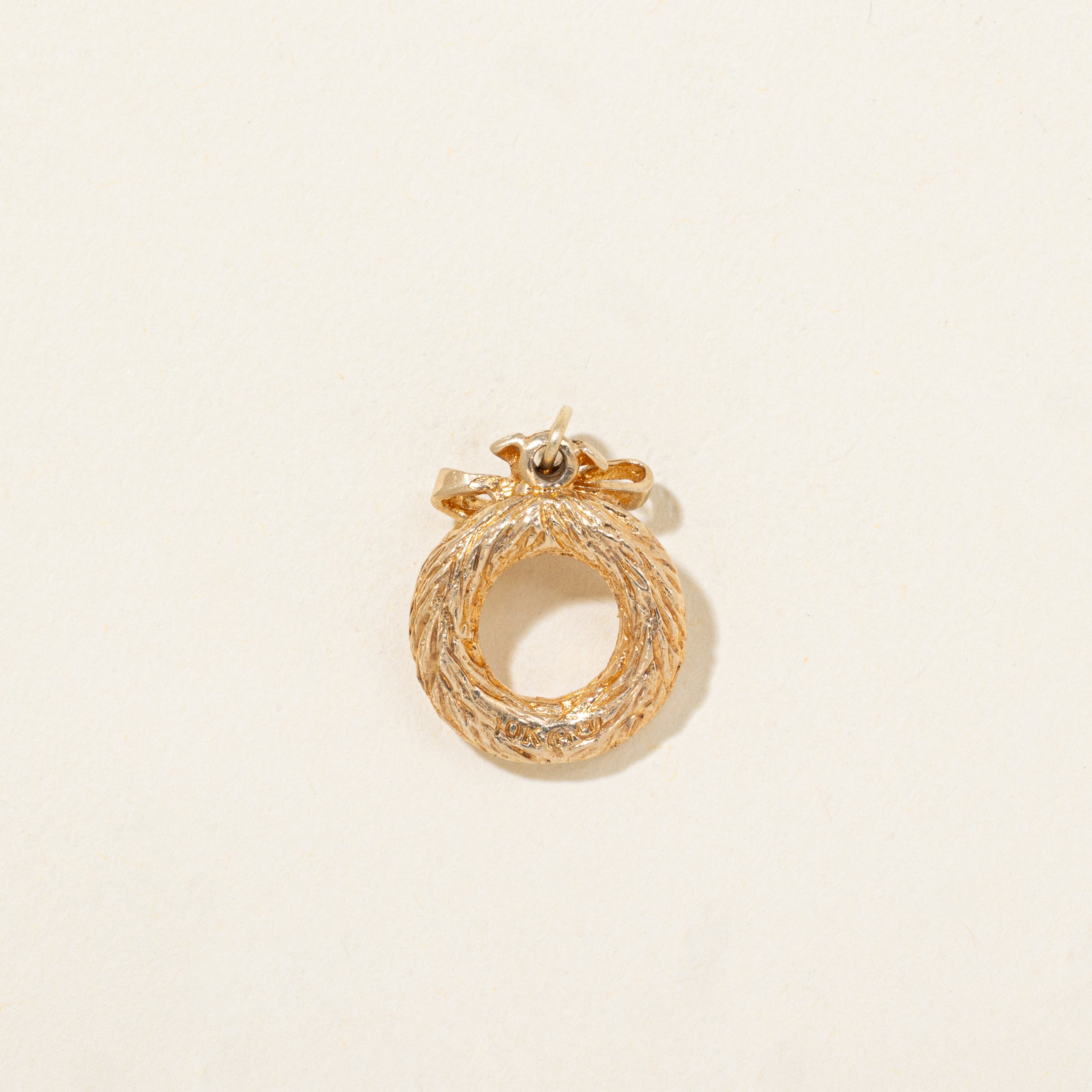 Synthetic Ruby Wreath Charm | 0.05ct