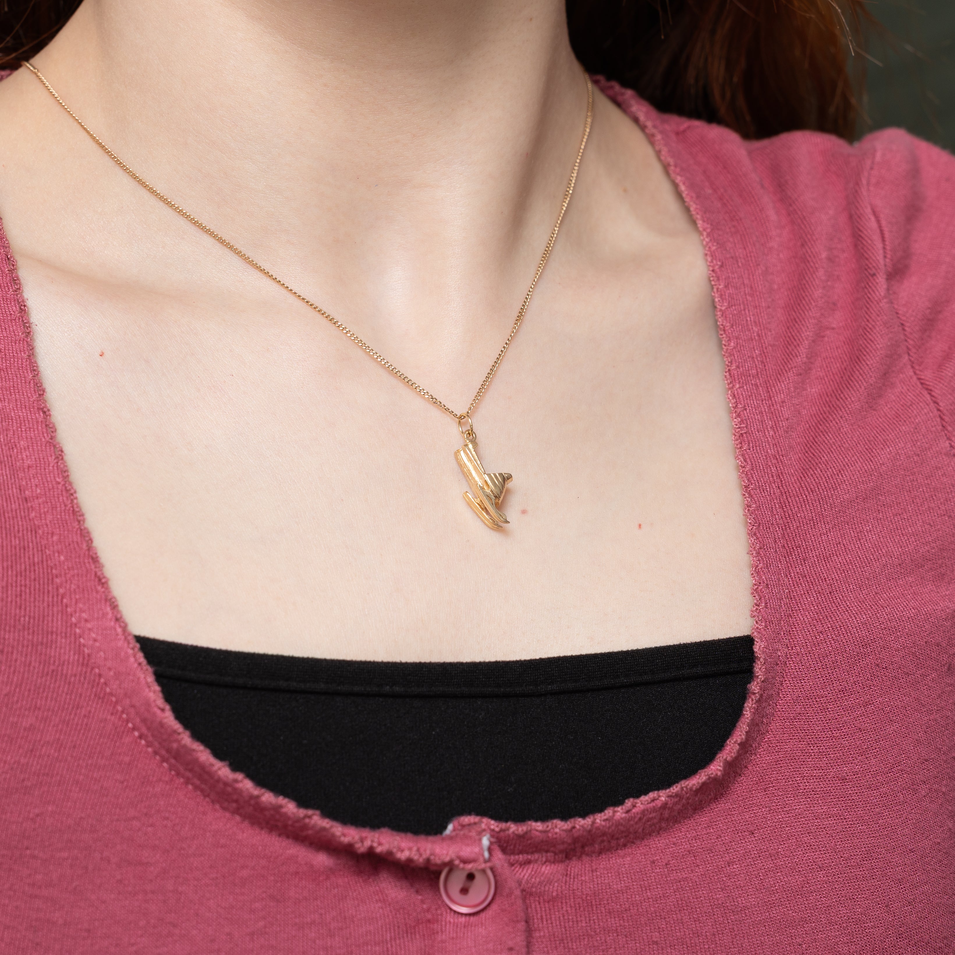 Breloque motoneige en or jaune 10 carats