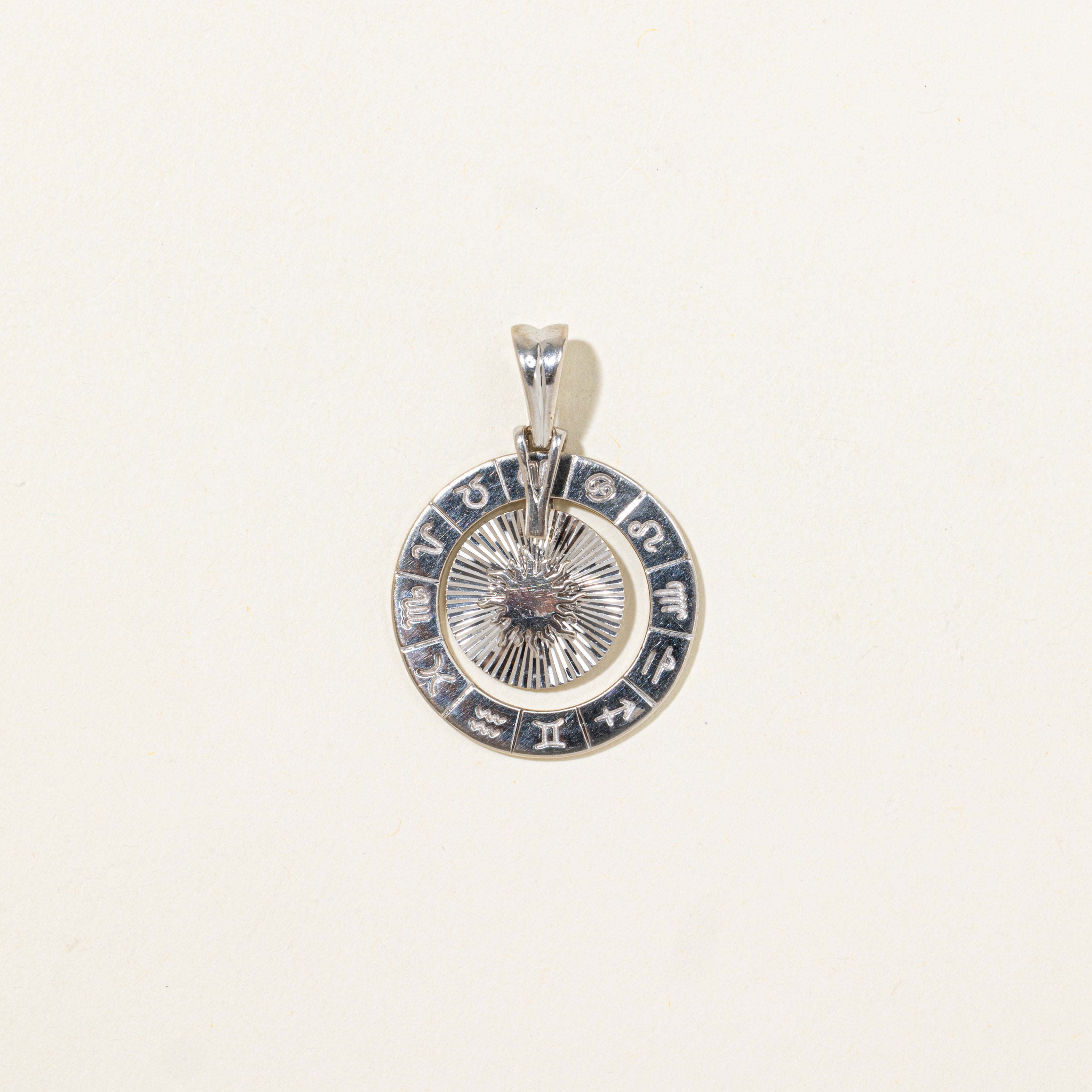 18k White Gold Zodiac Sun Pendant