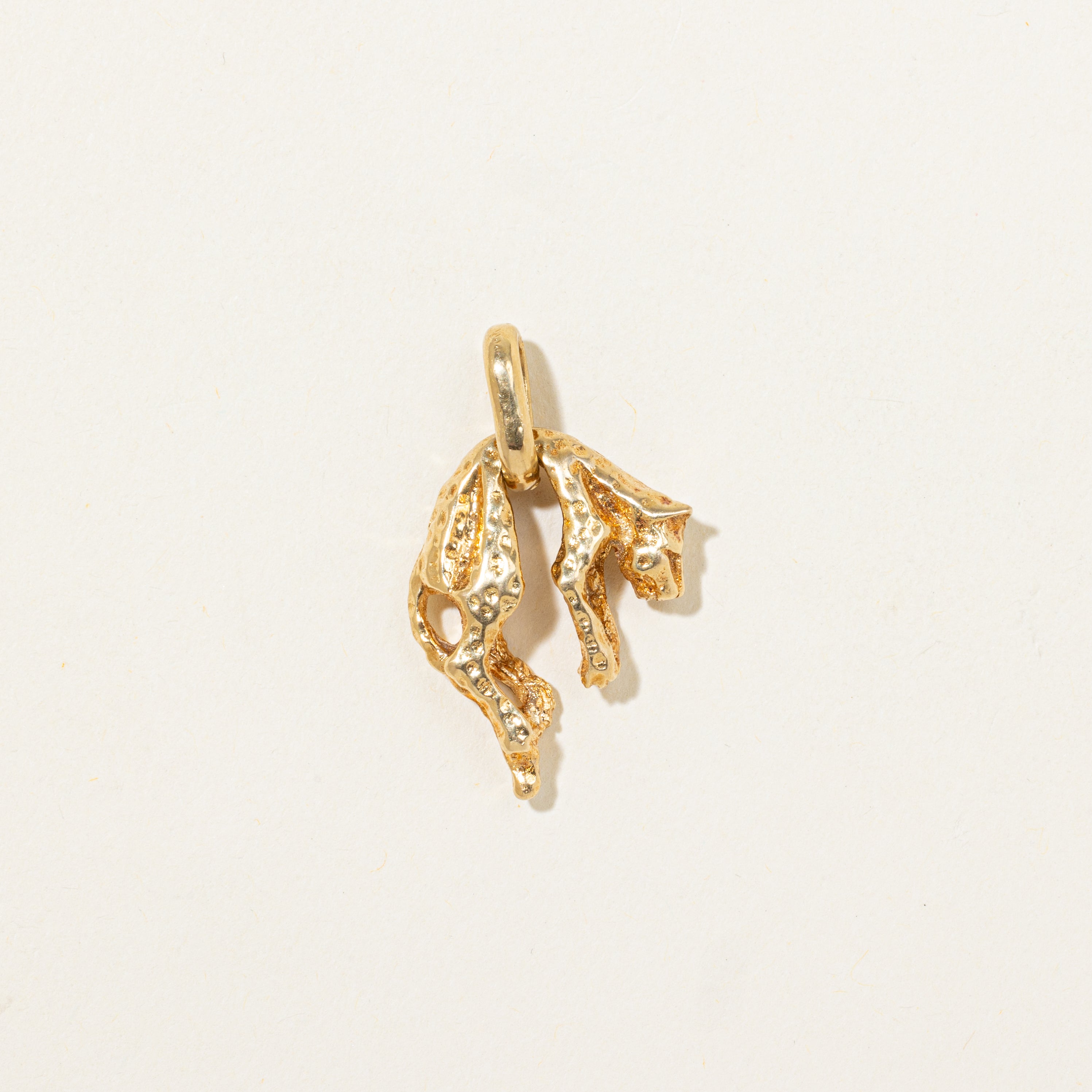 18k Yellow Gold Leopard Pendant